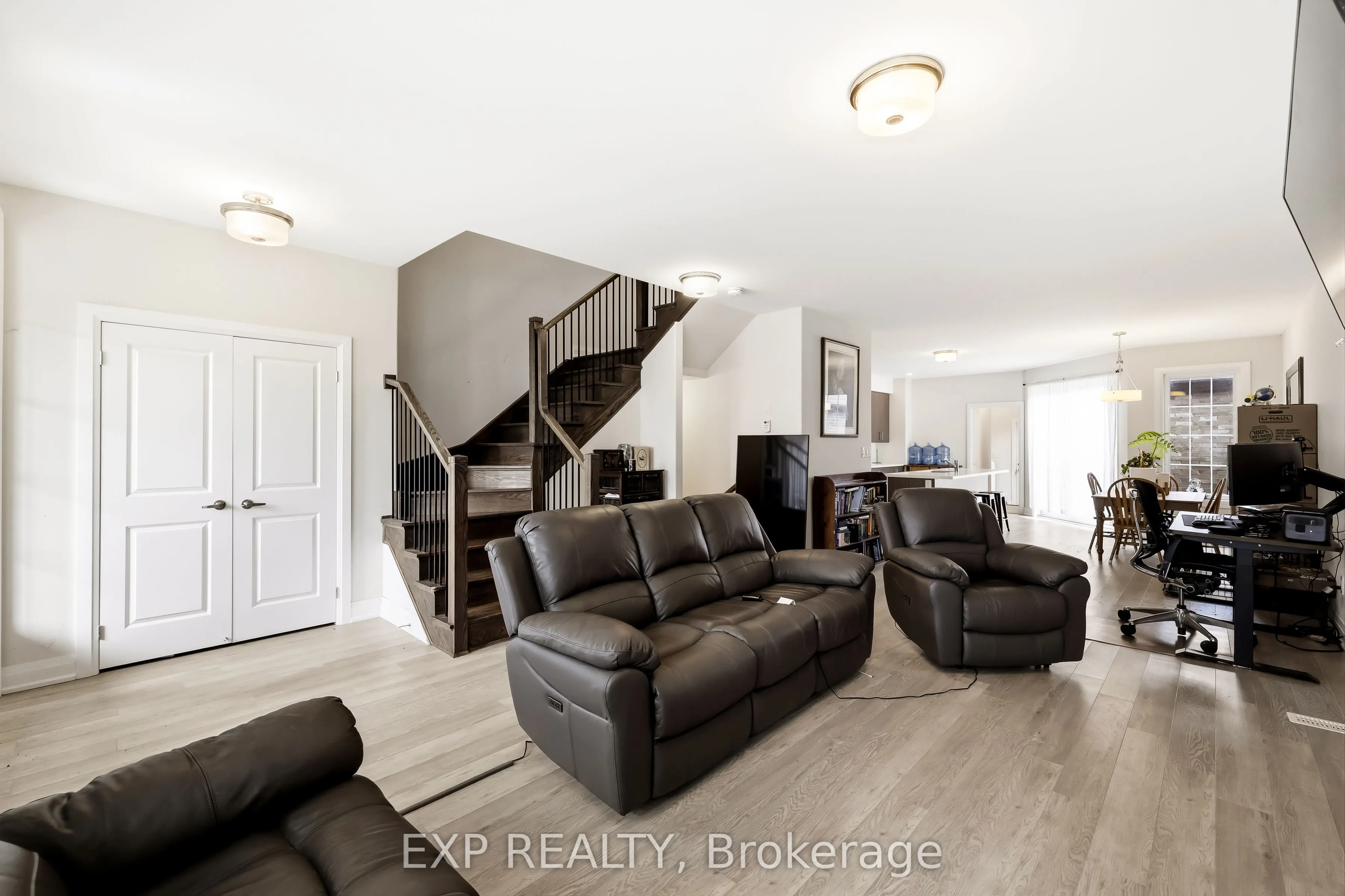 294 Noftall Gardens