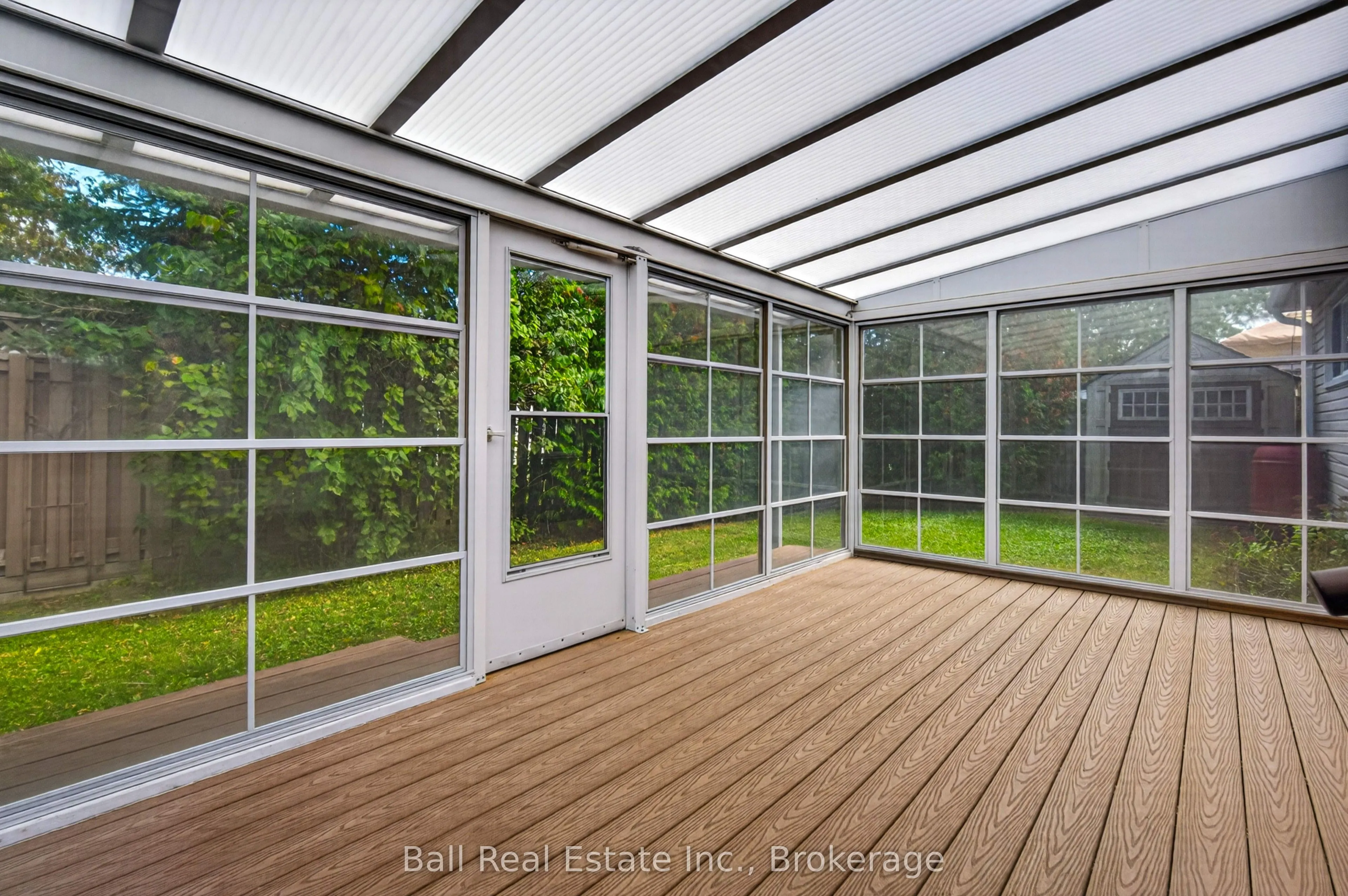 3 Elm Court