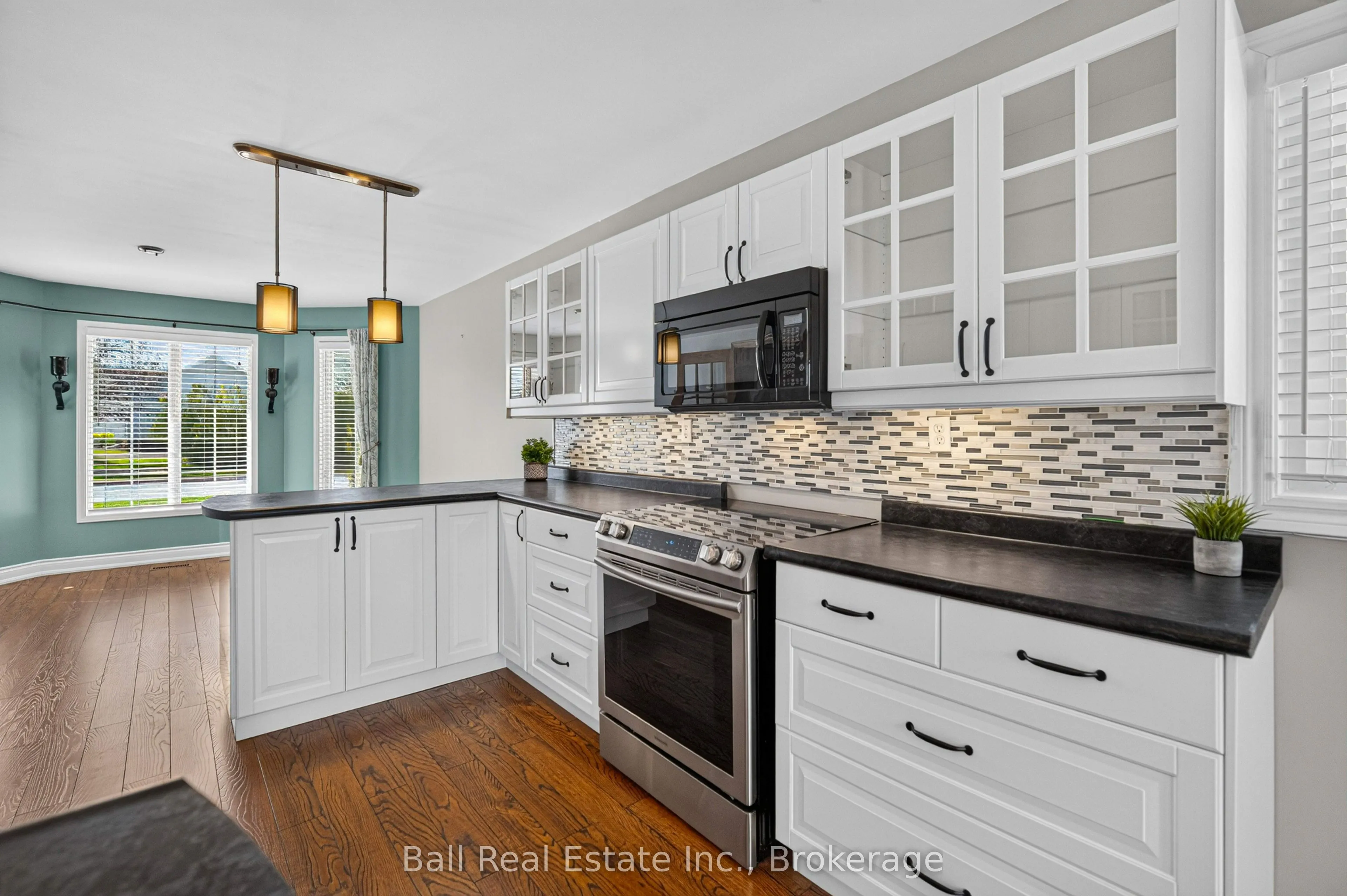 3 Elm Court