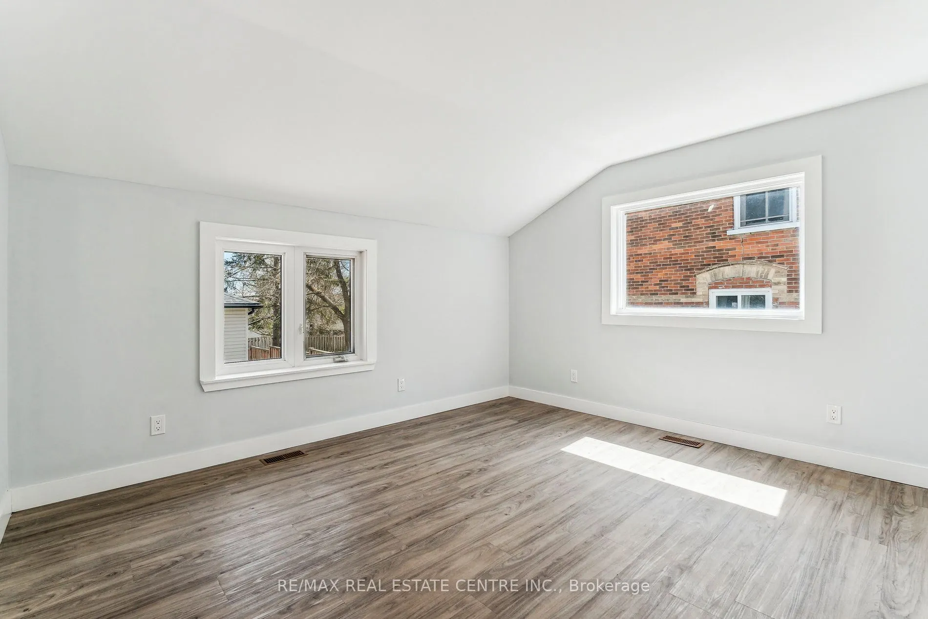 221 Owen Sound Street