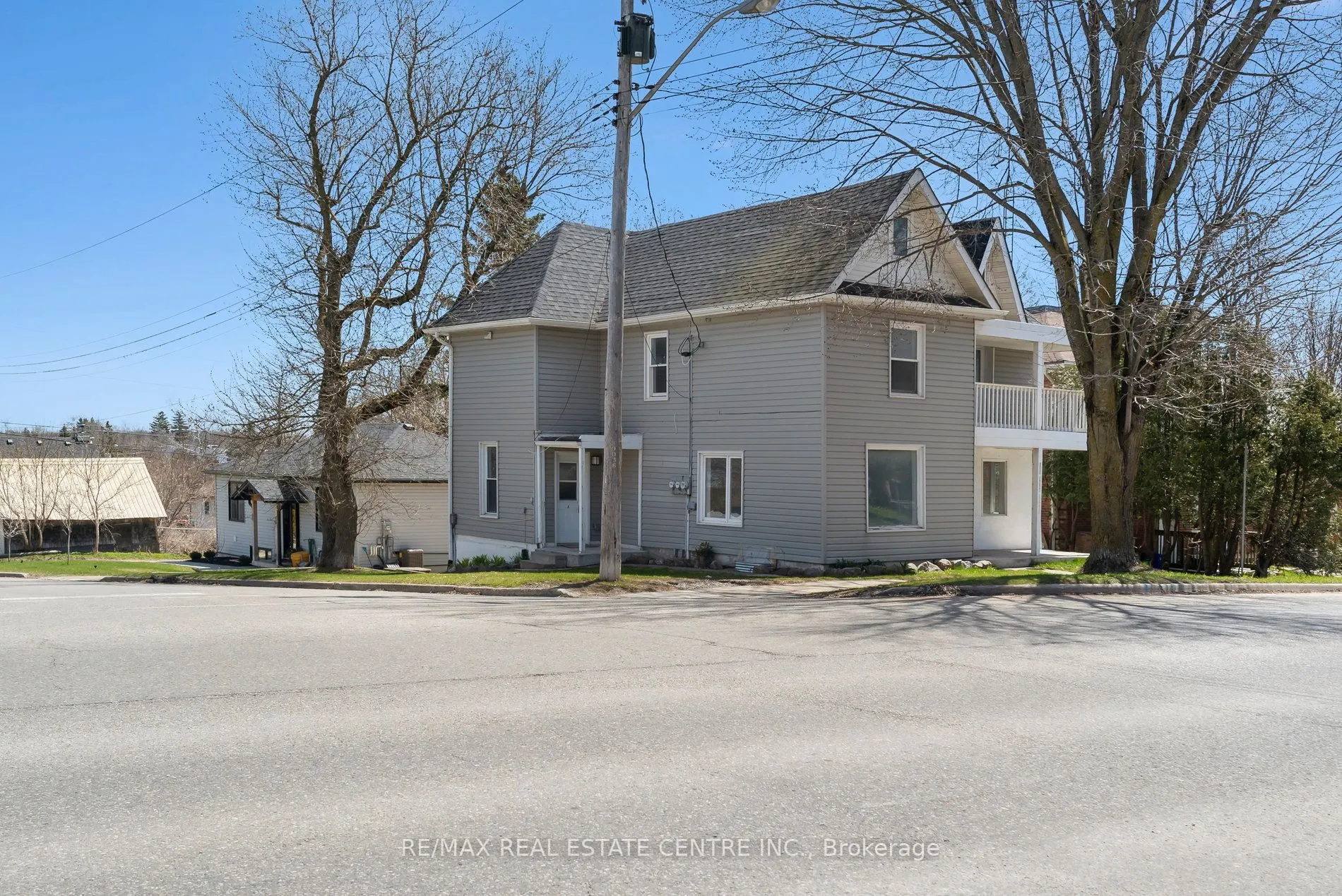 221 Owen Sound Street