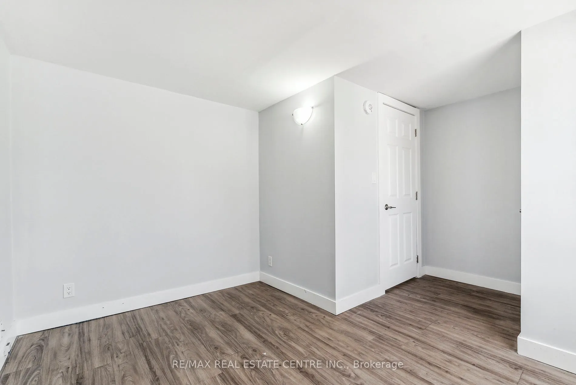 221 Owen Sound Street