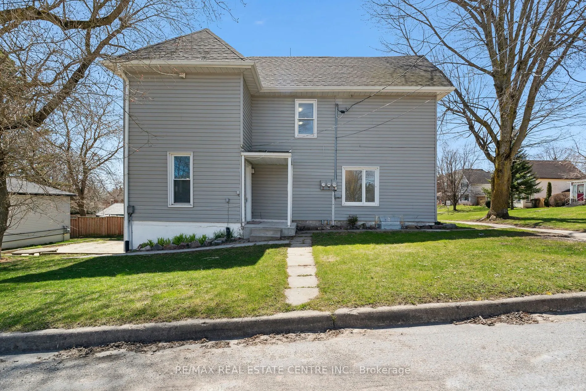 221 Owen Sound Street