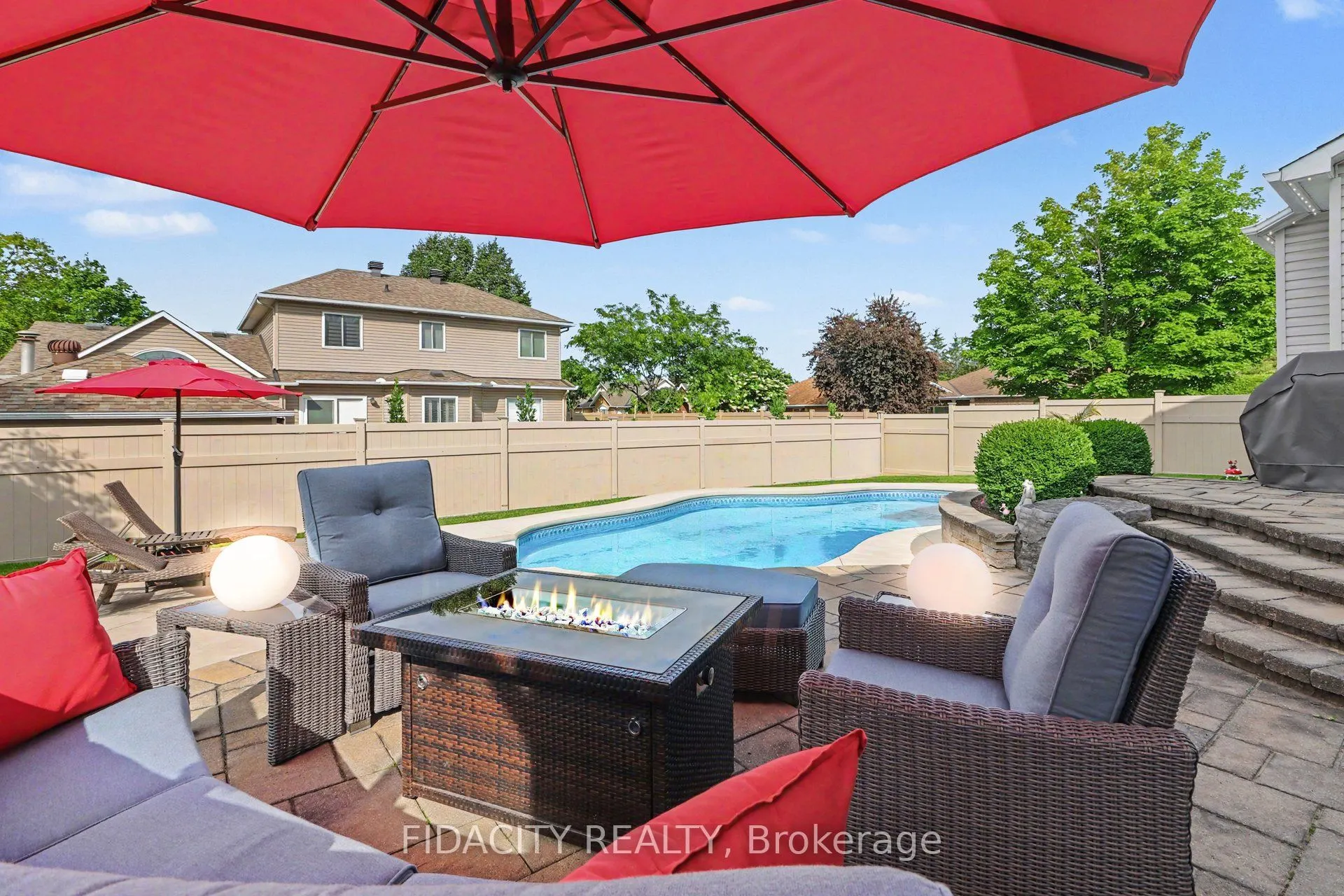 21 West Ridge Drive
