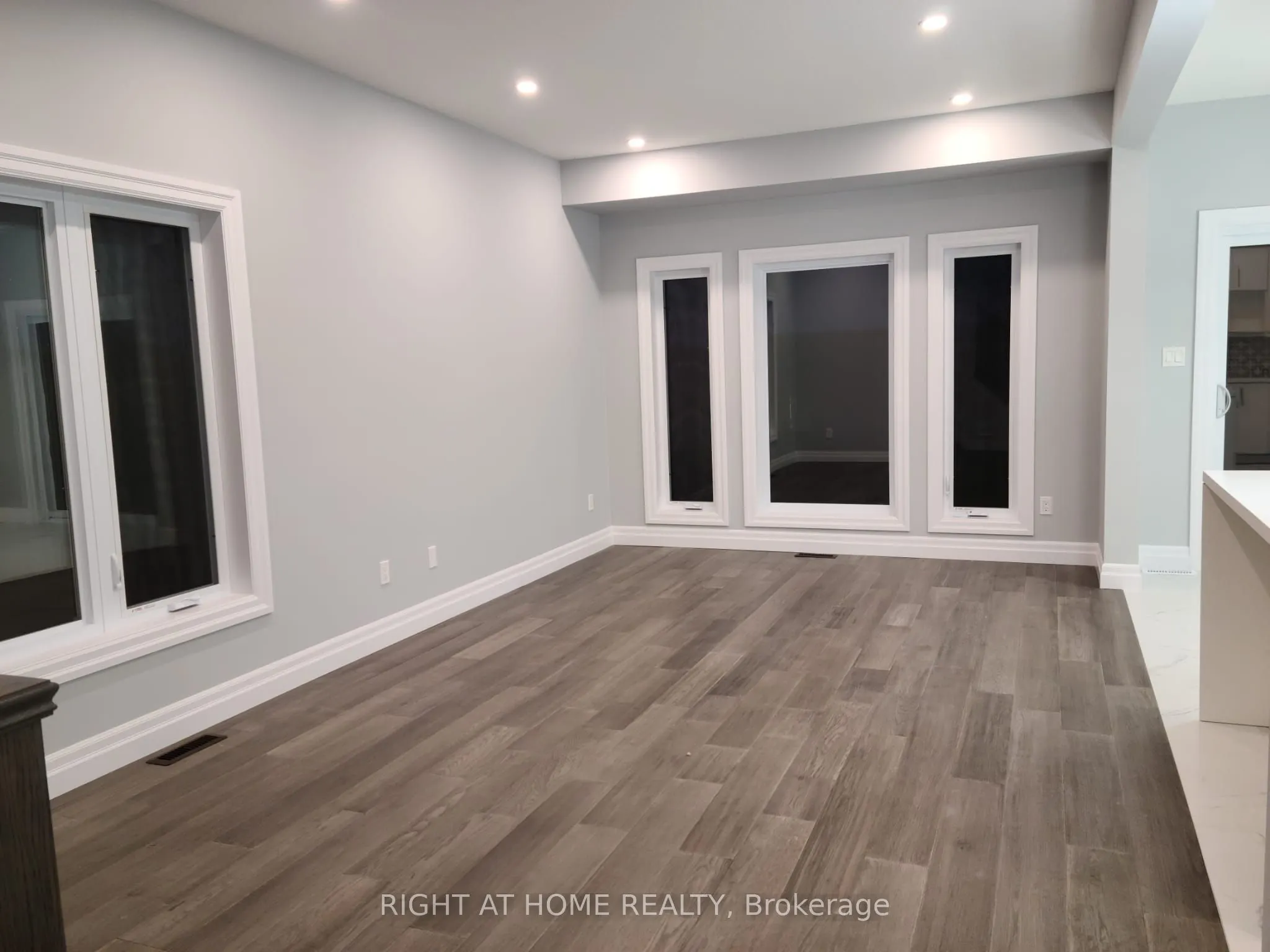 1515 Dylan Street #Upper