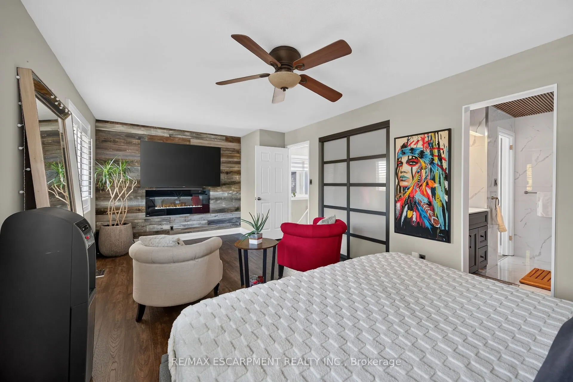 4377 Beverley Crescent