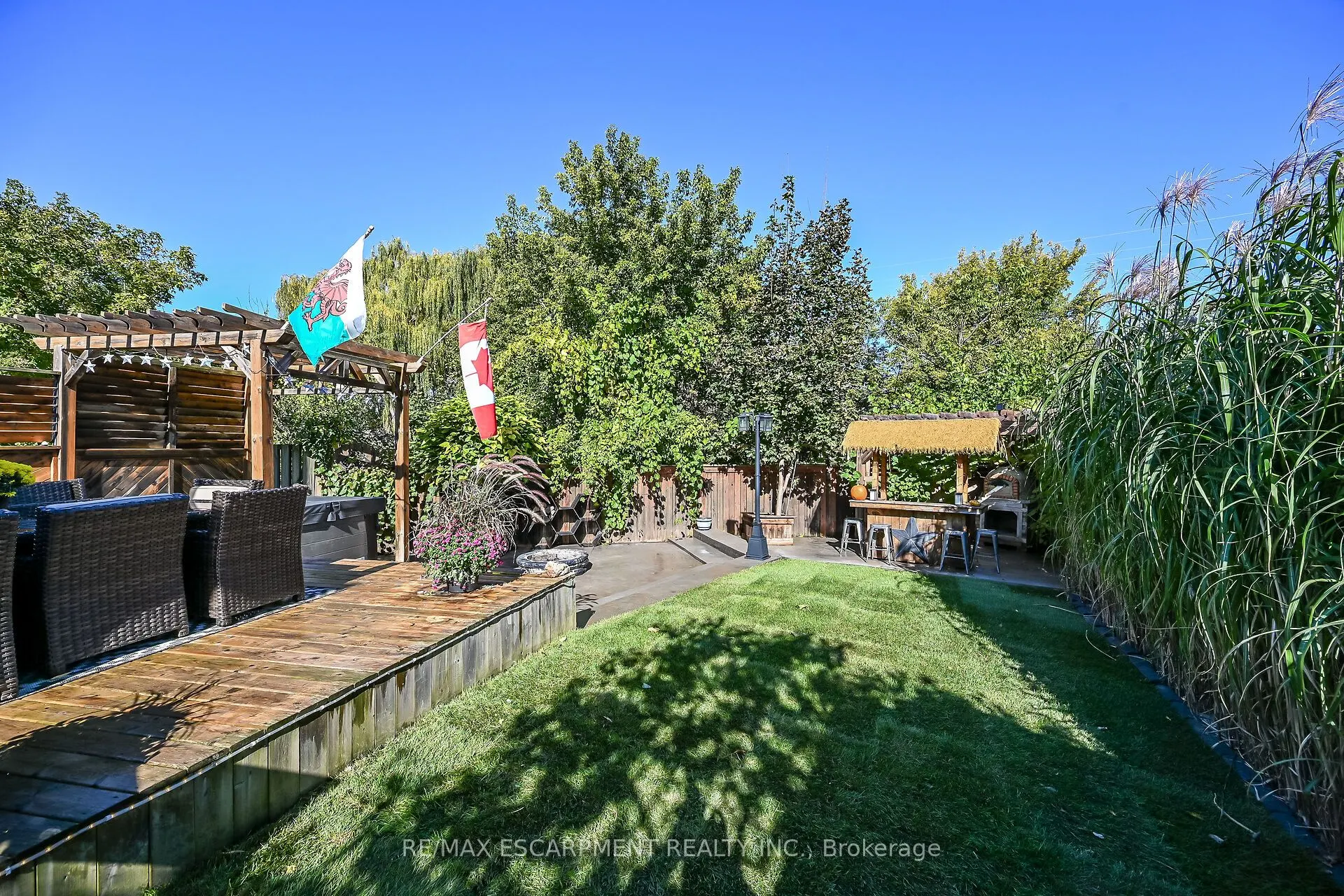 4377 Beverley Crescent