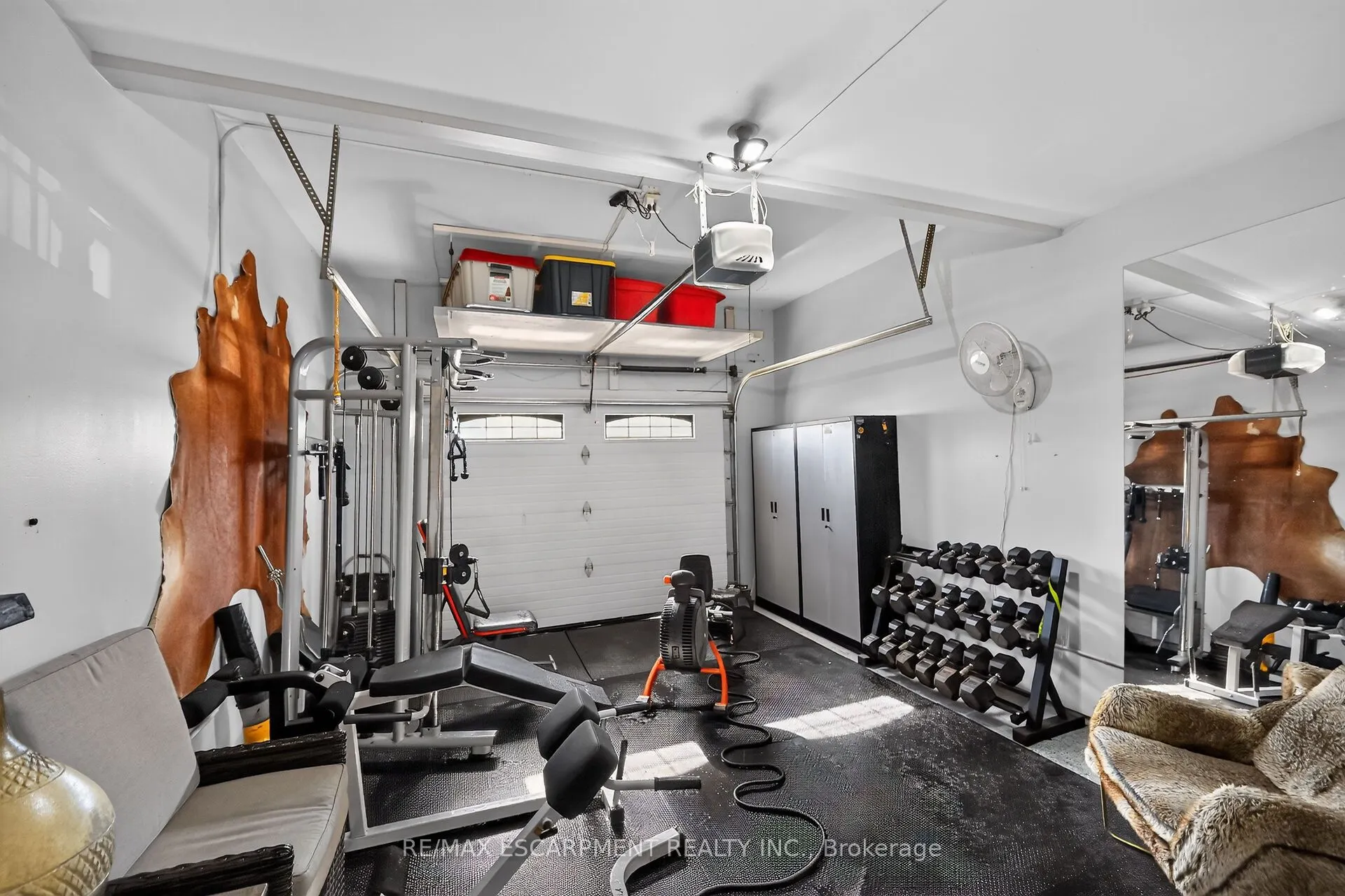 4377 Beverley Crescent