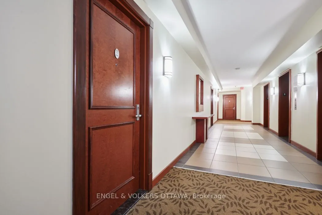 234 Rideau Street #902