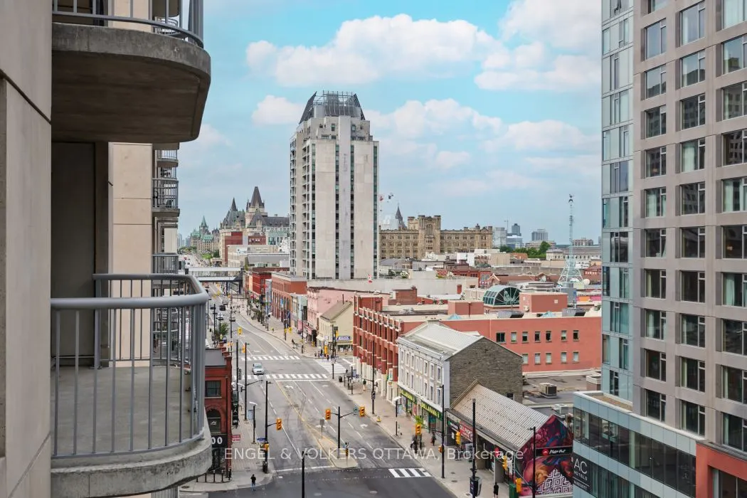 234 Rideau Street #902