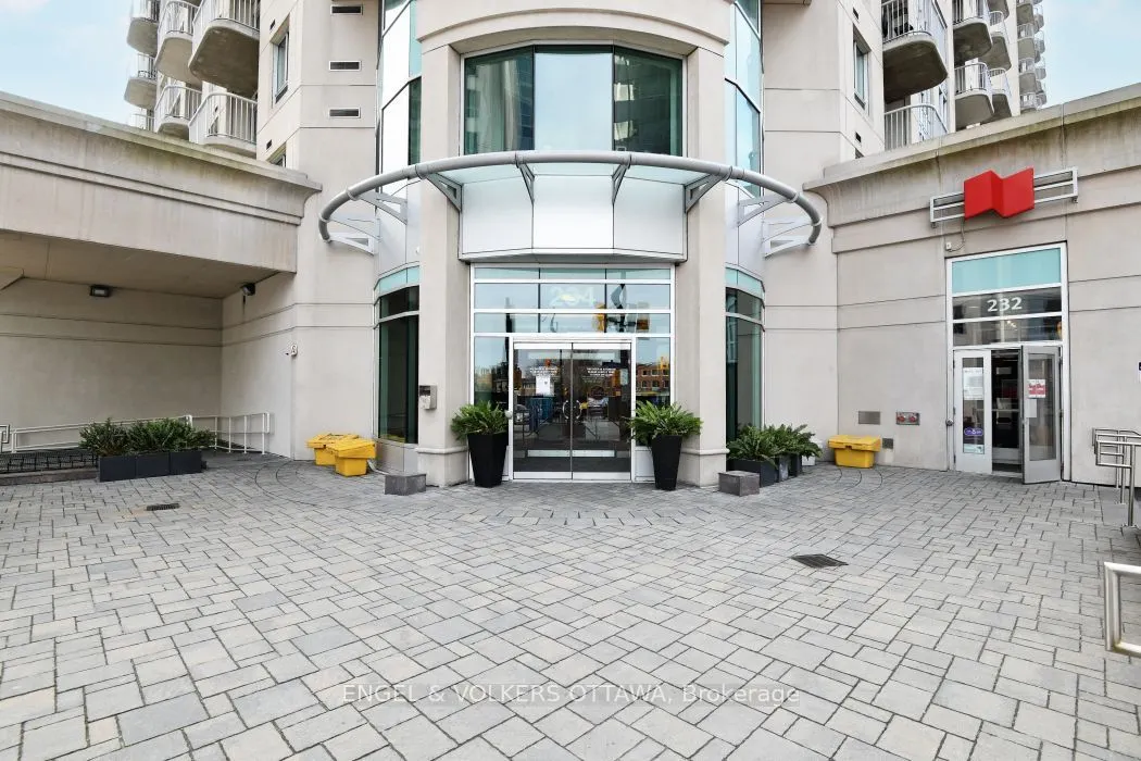 234 Rideau Street #902