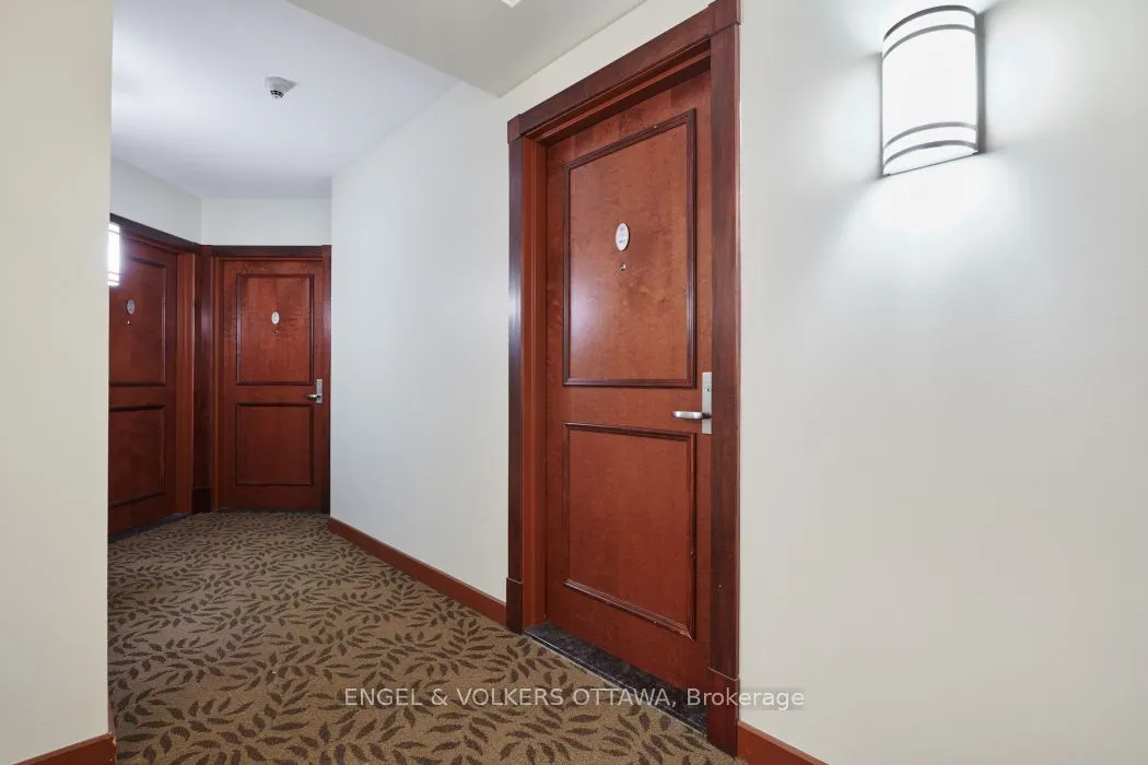 234 Rideau Street #902