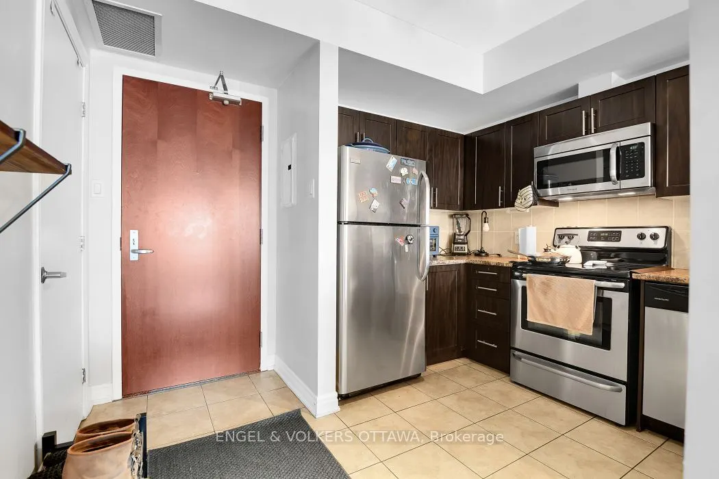234 Rideau Street #902