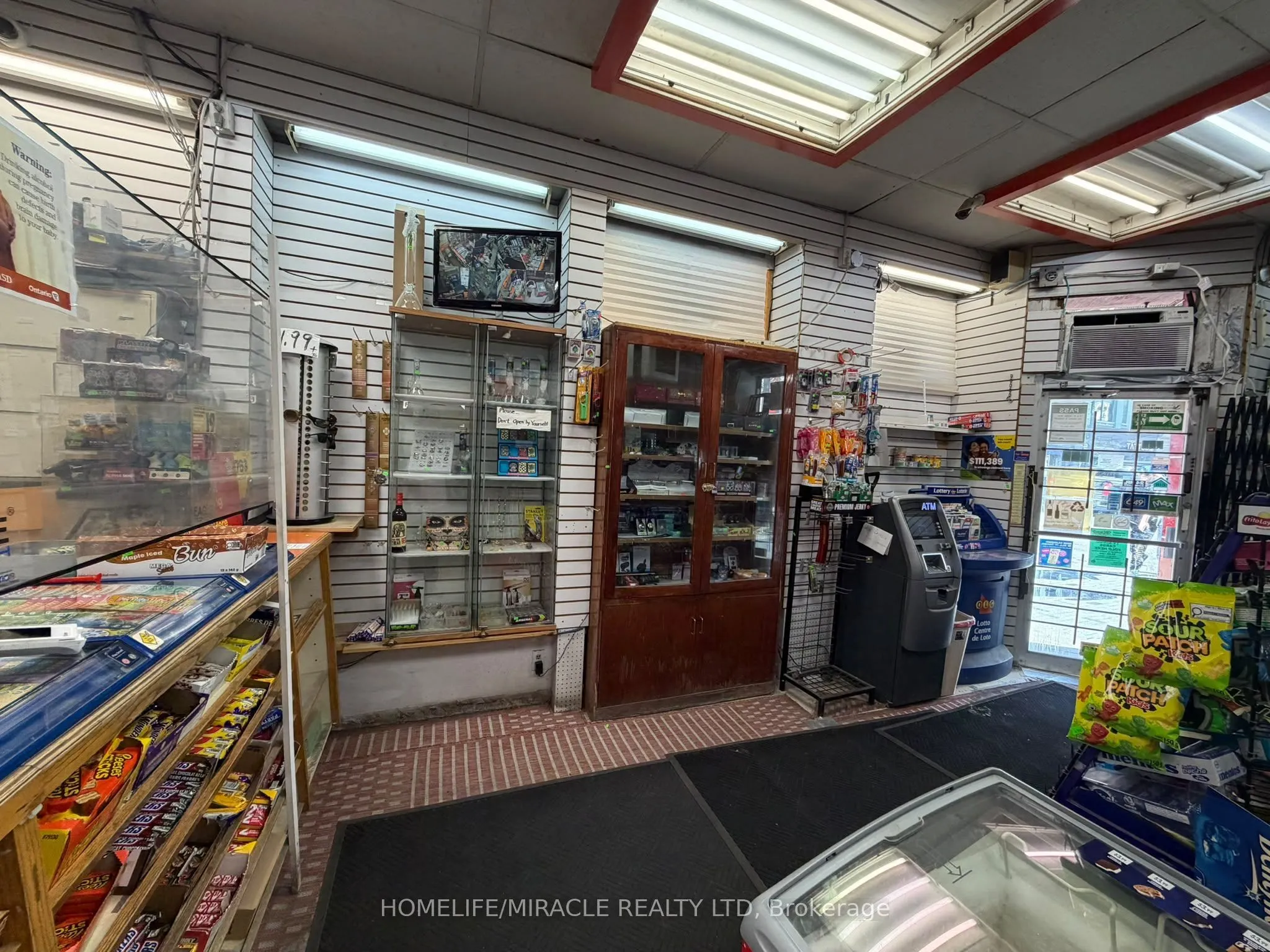 163 Dundas Street
