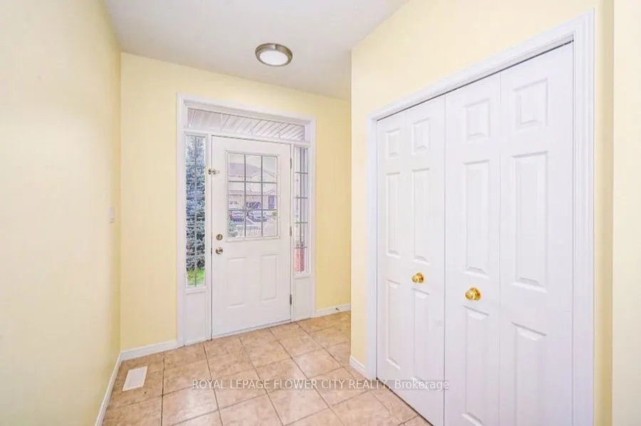 419 Tealby Crescent