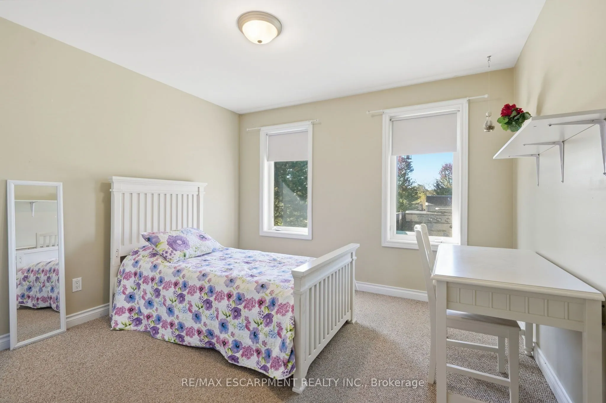 860 Regional Road 27