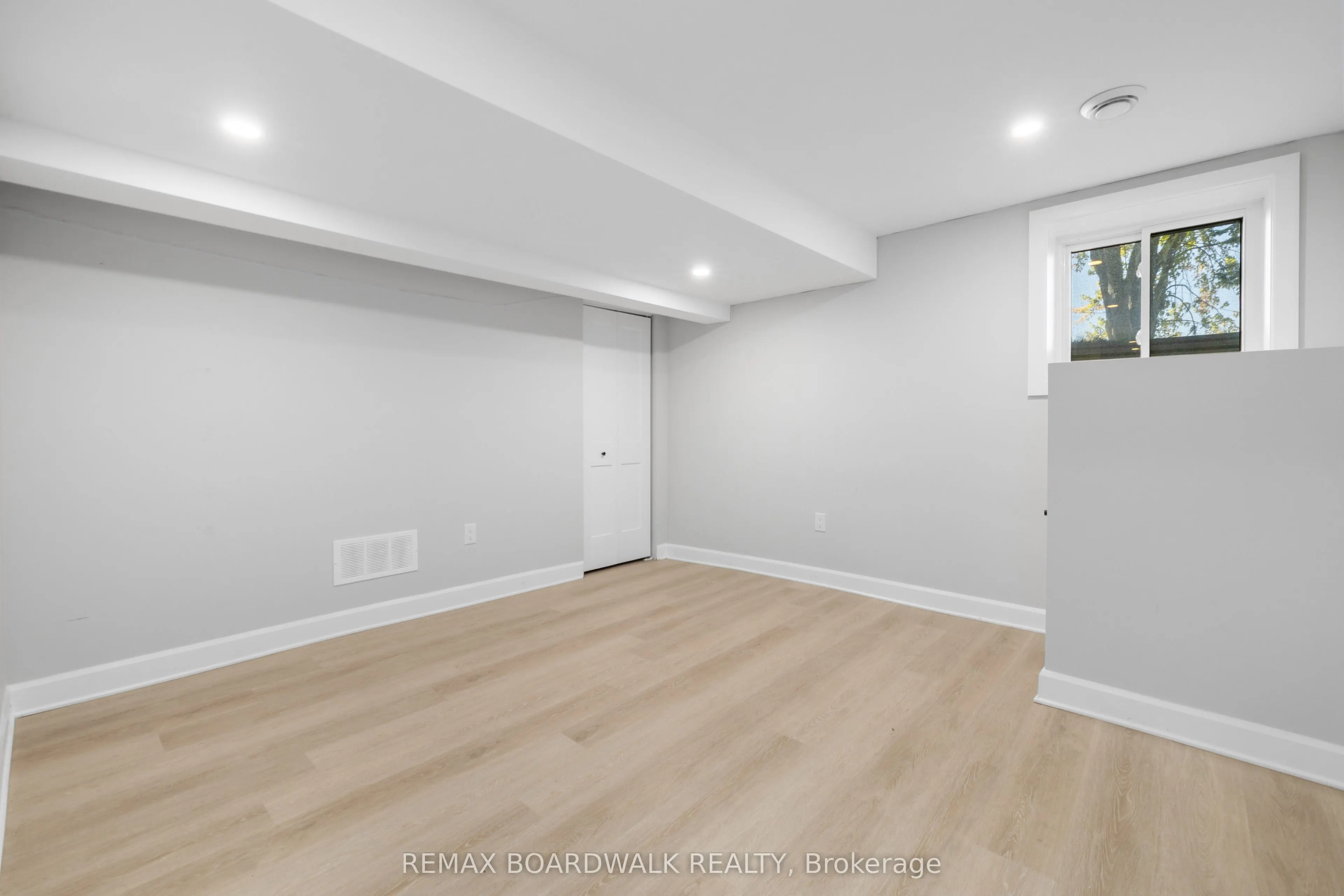 1312 Bayview Drive