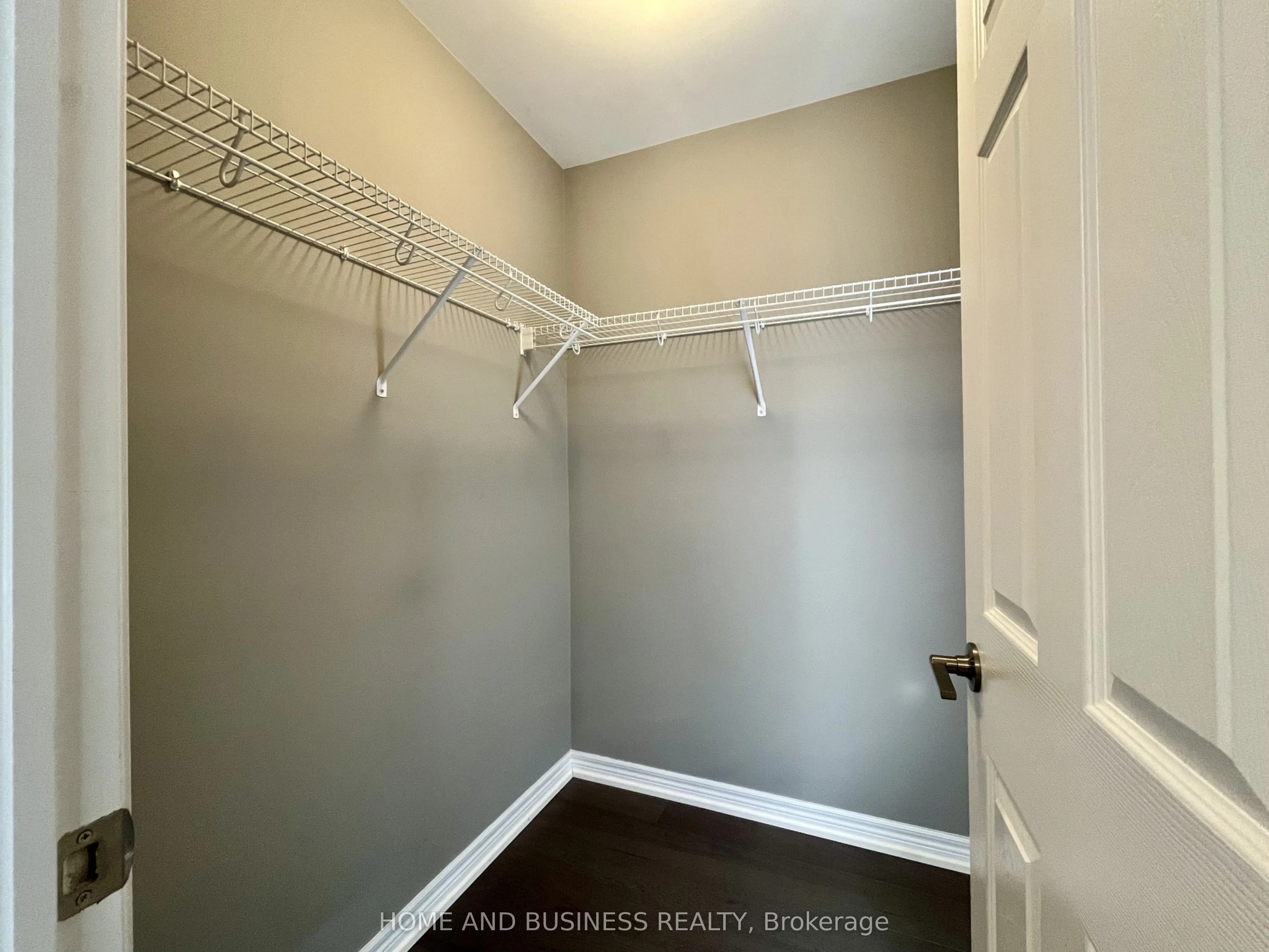 27 Walters Lane