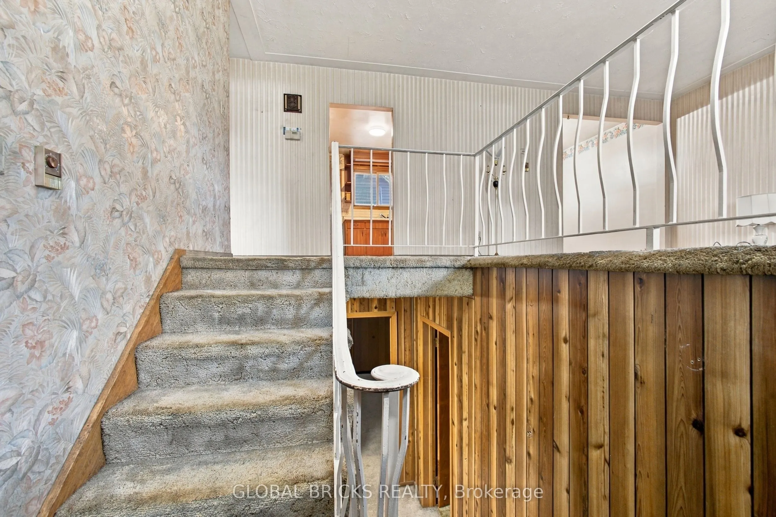 18 Falesy Avenue