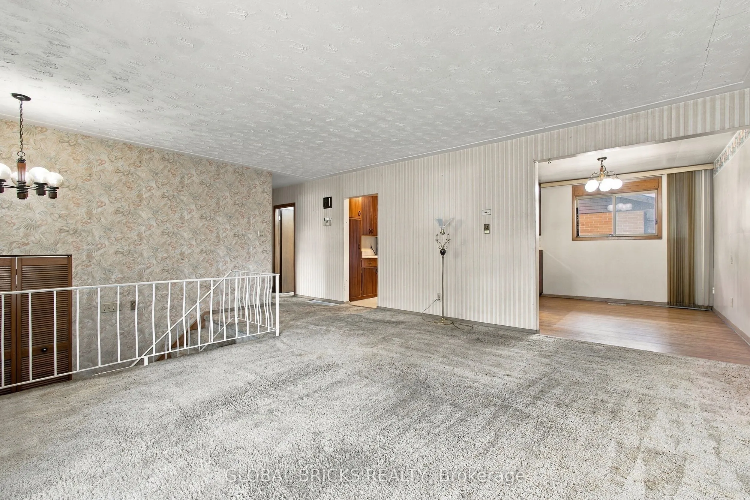18 Falesy Avenue