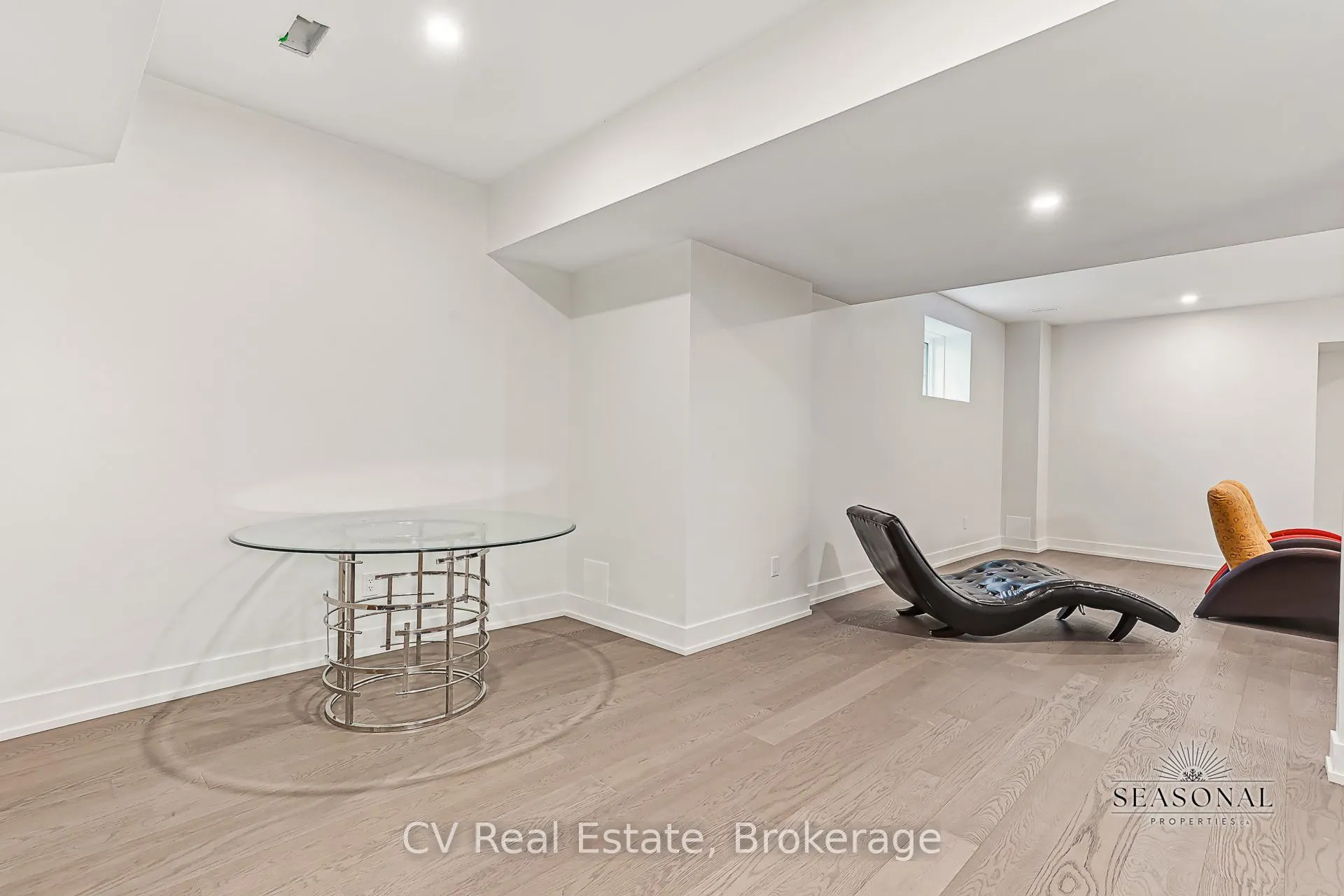 157 Springside Crescent
