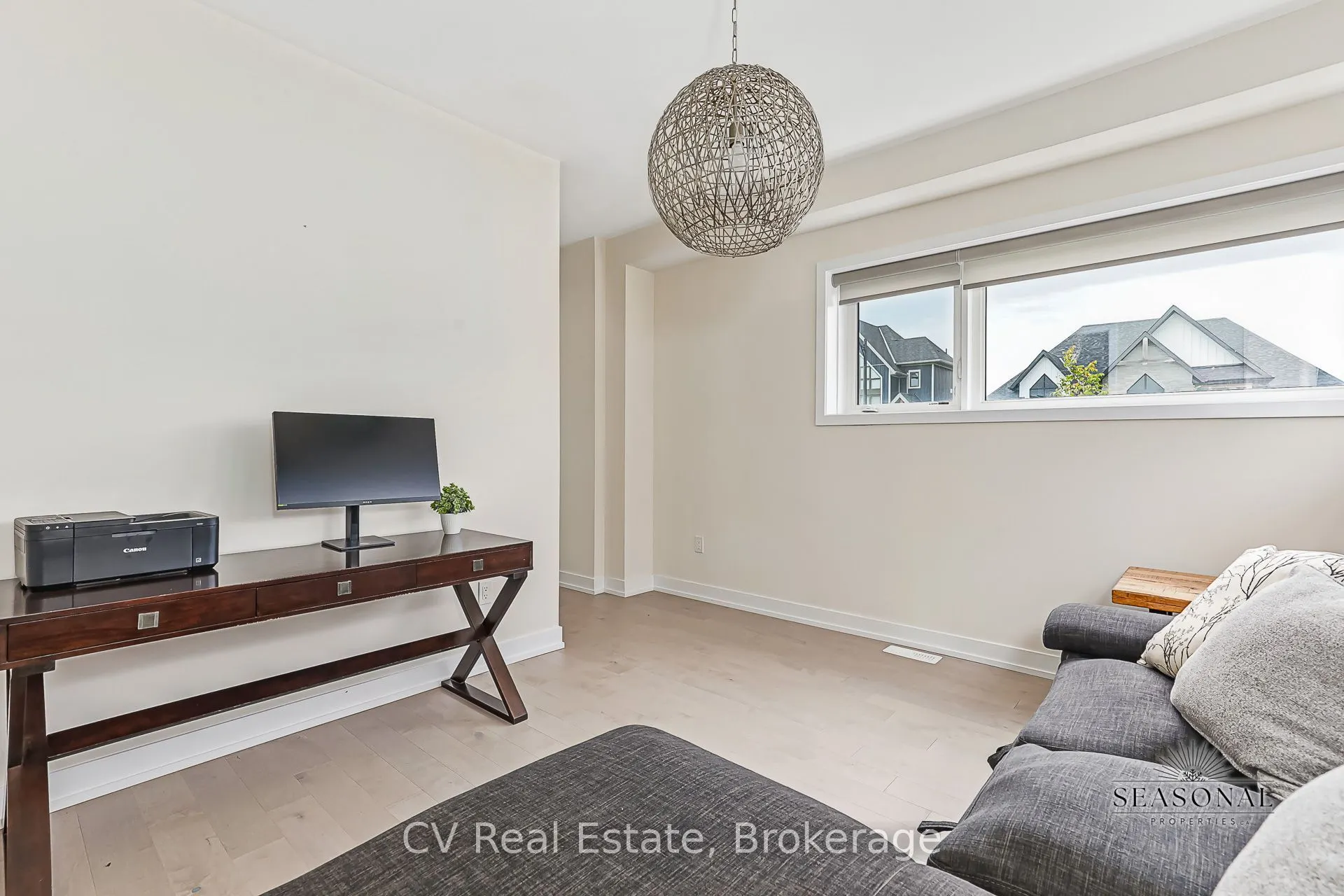 157 Springside Crescent