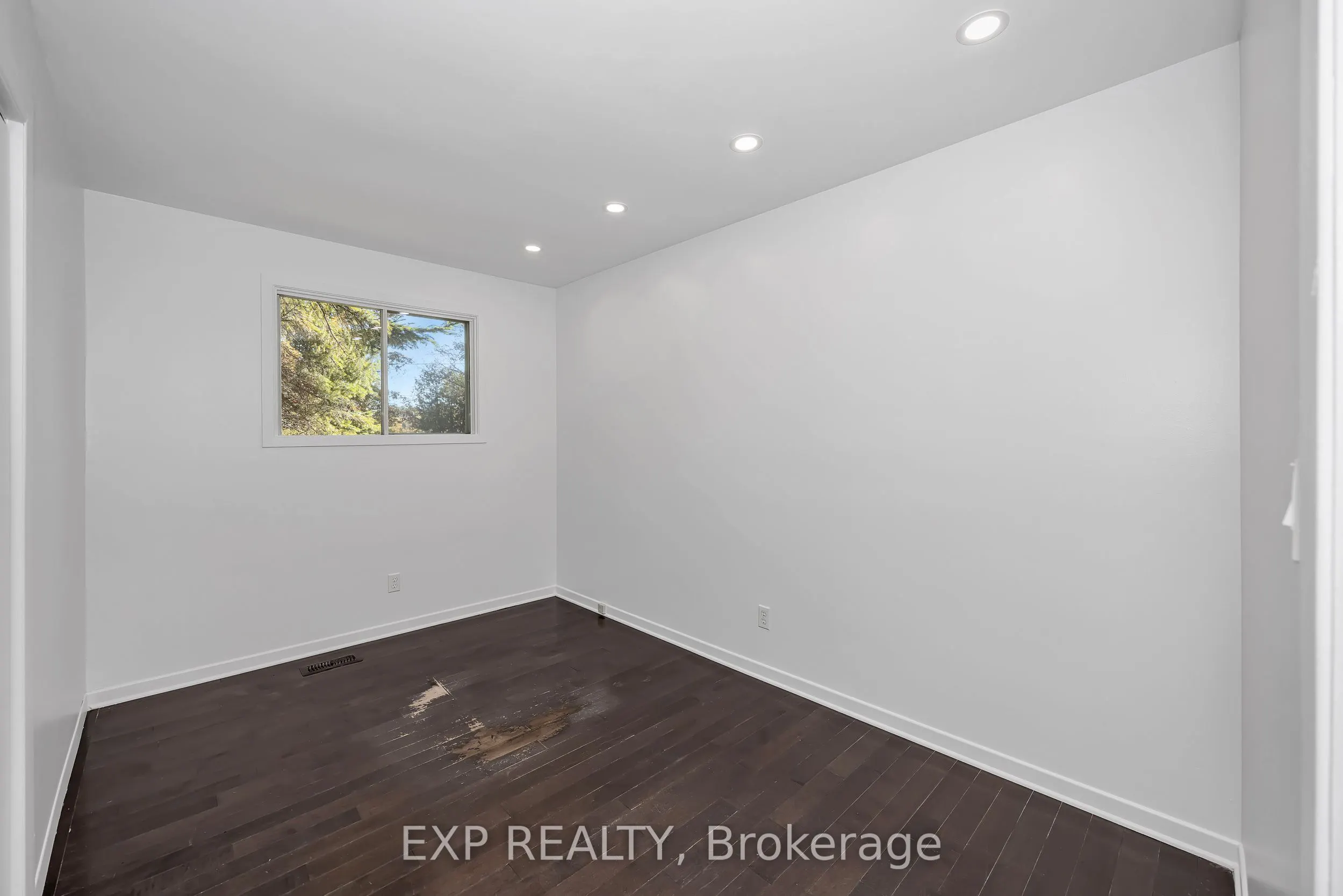557 Glenview Road
