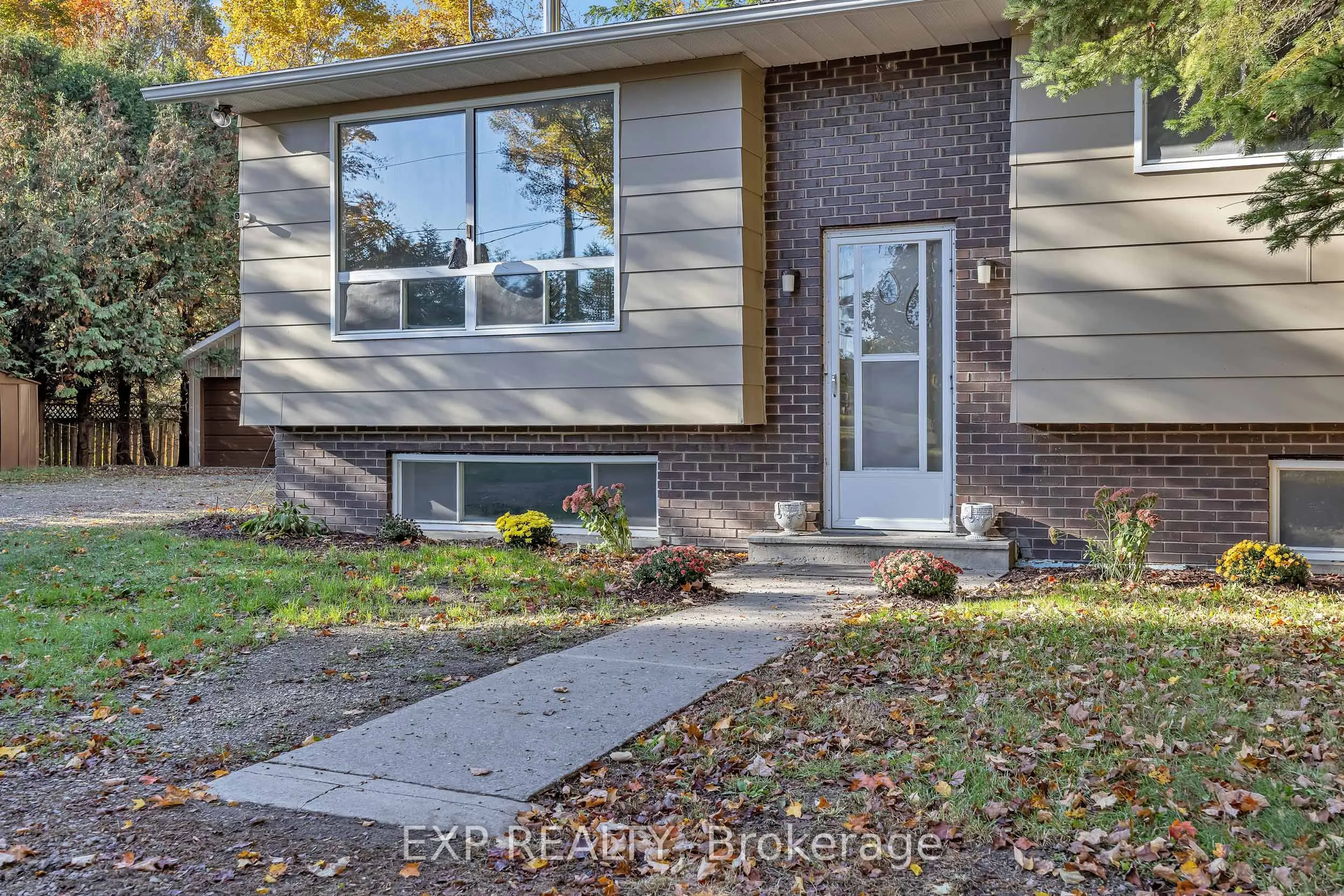 557 Glenview Road