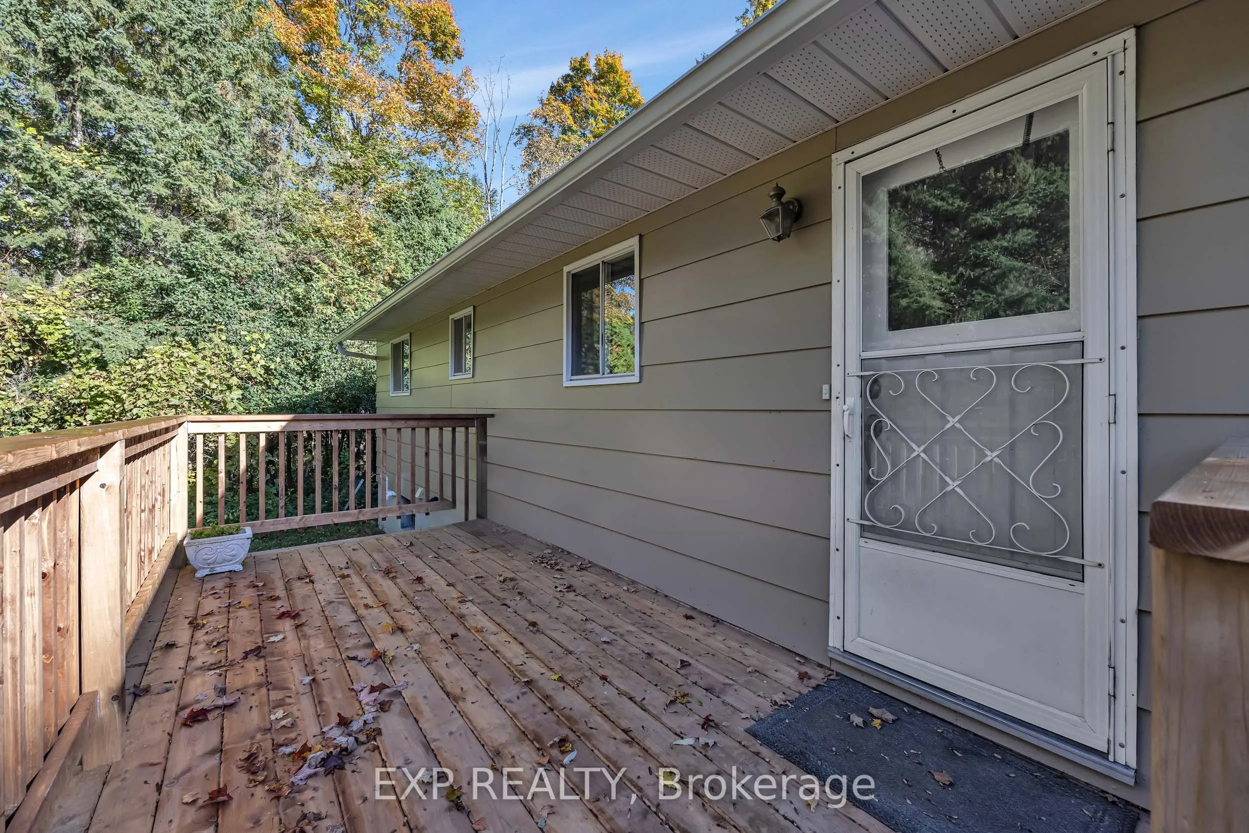 557 Glenview Road