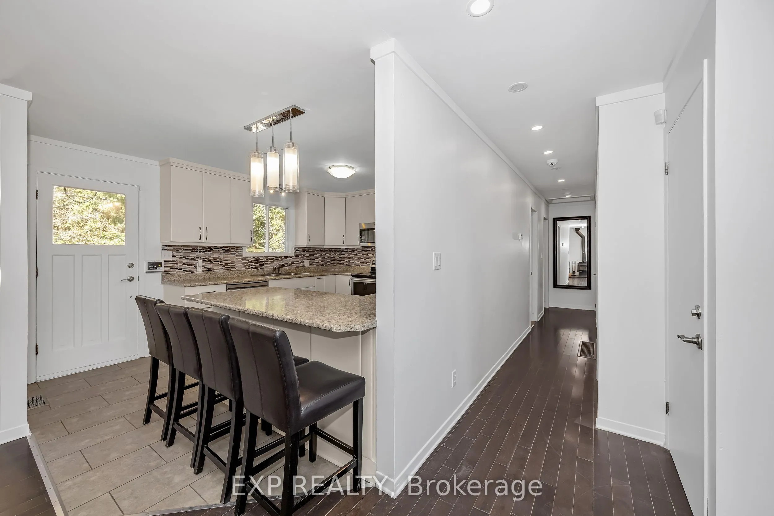 557 Glenview Road