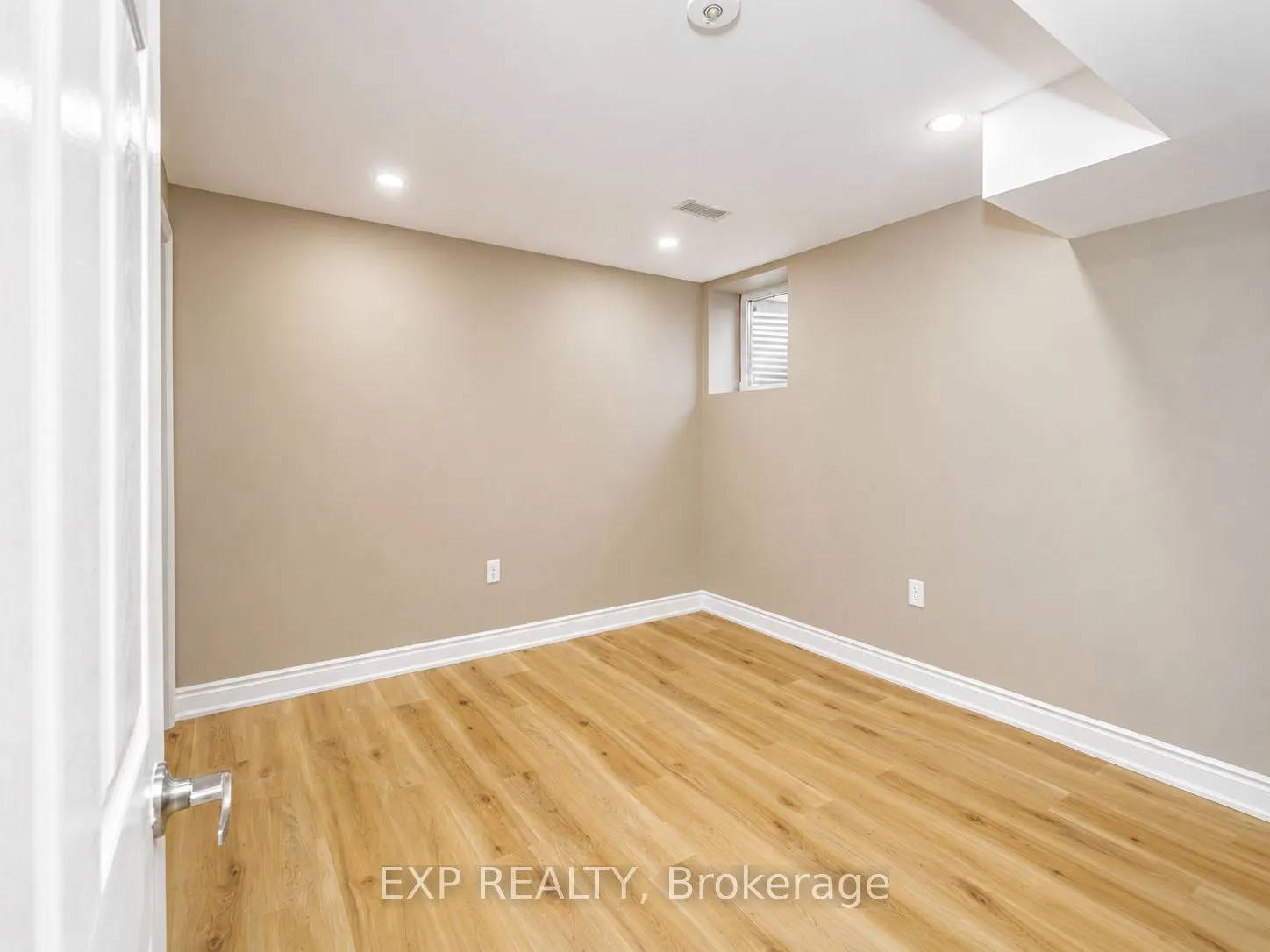 485 Avens Street #Lower