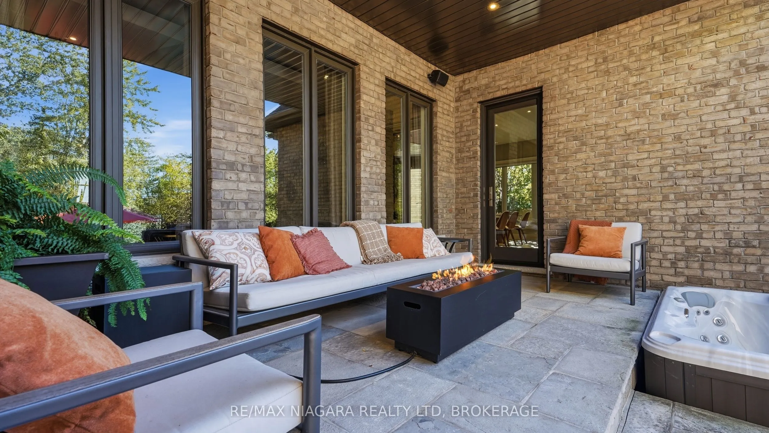 3525 Cardinal Drive