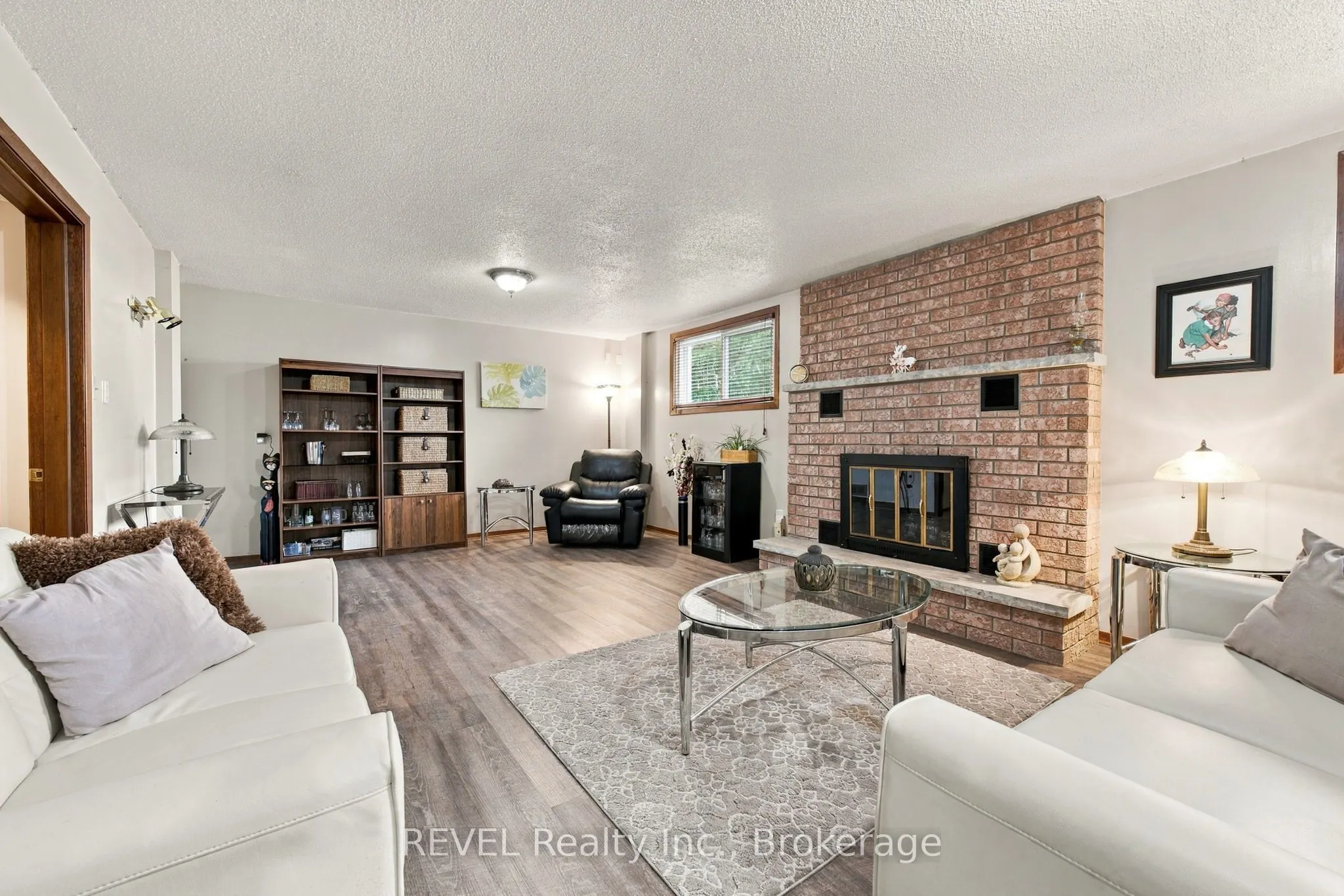 10 Michelle Drive