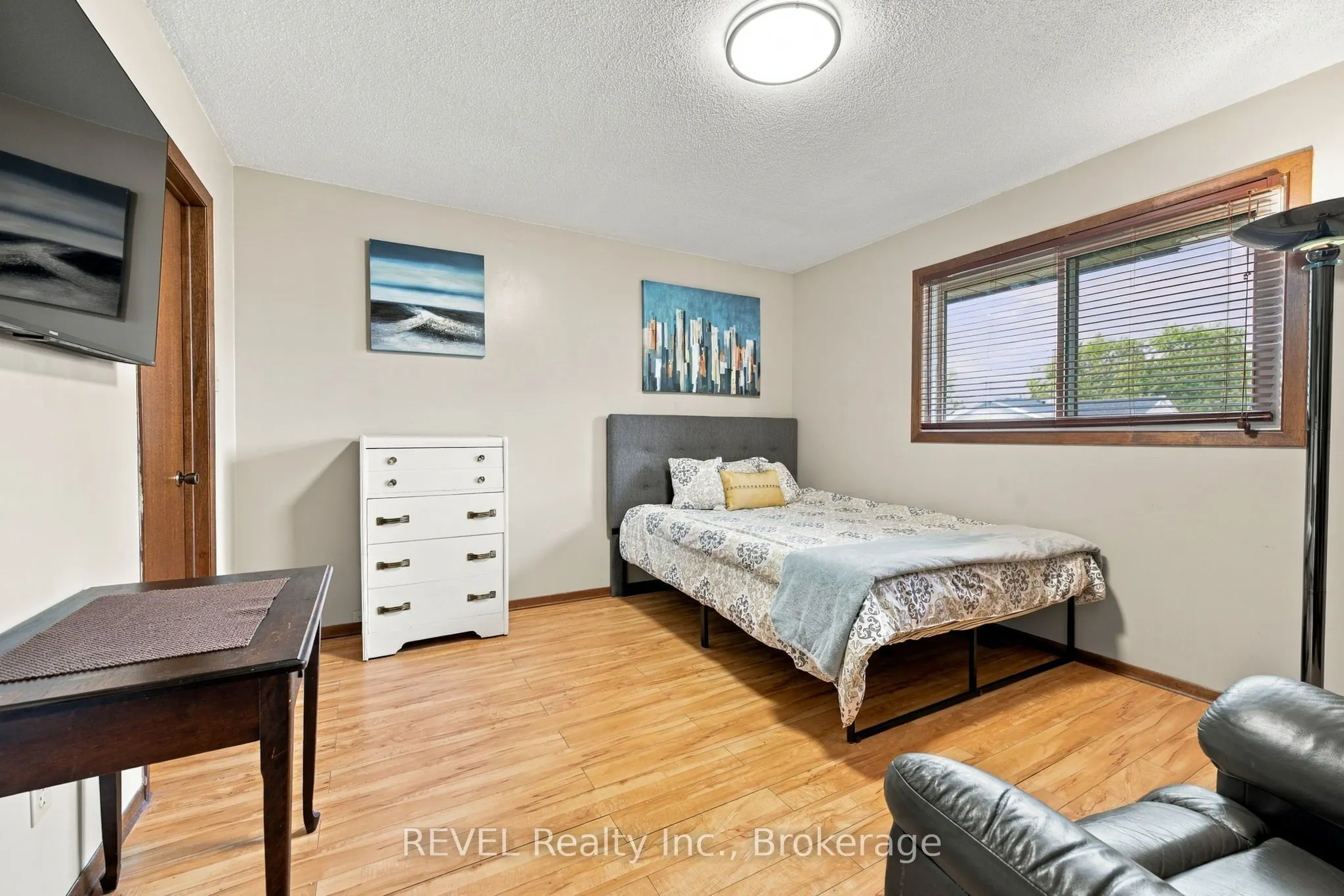 10 Michelle Drive