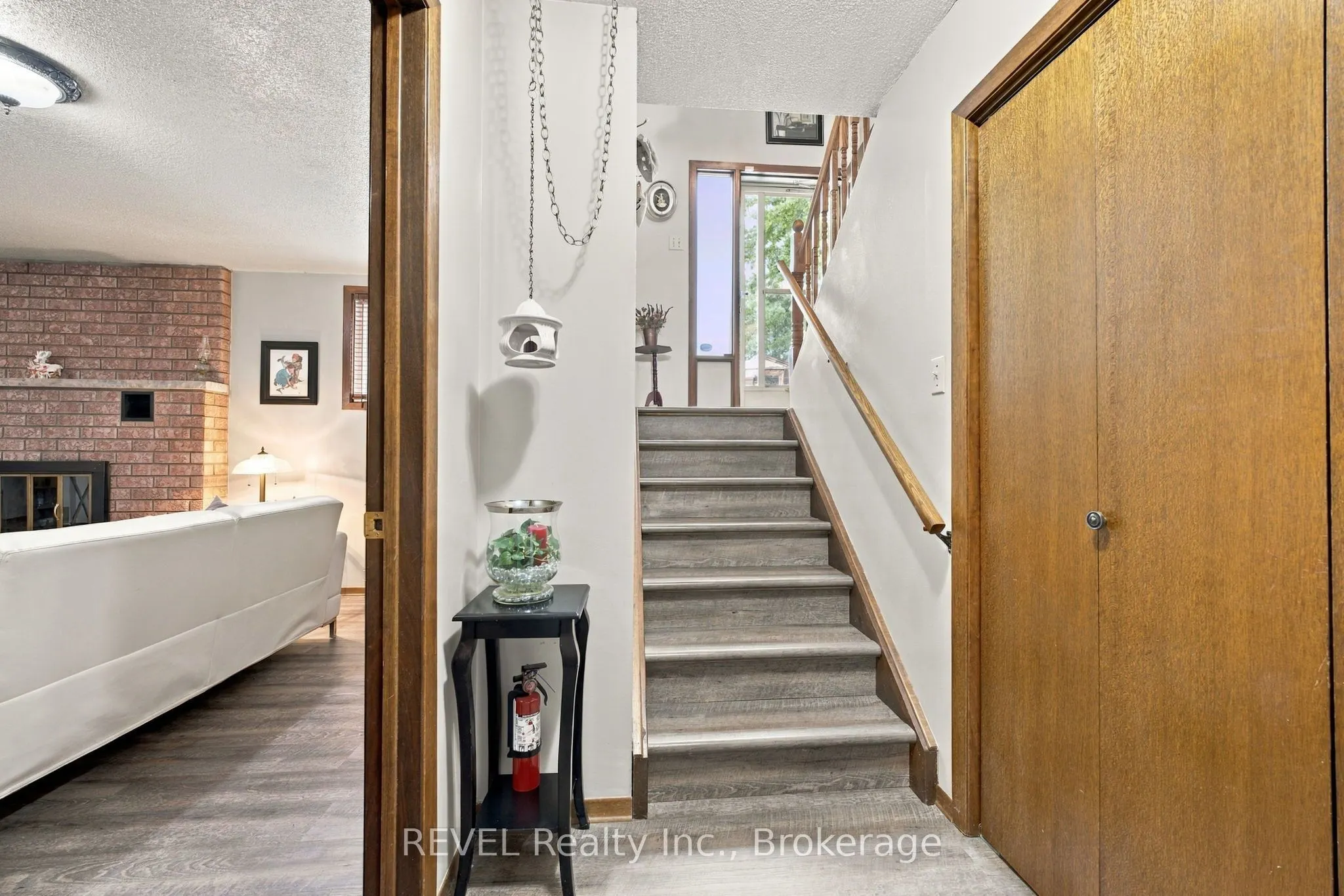 10 Michelle Drive