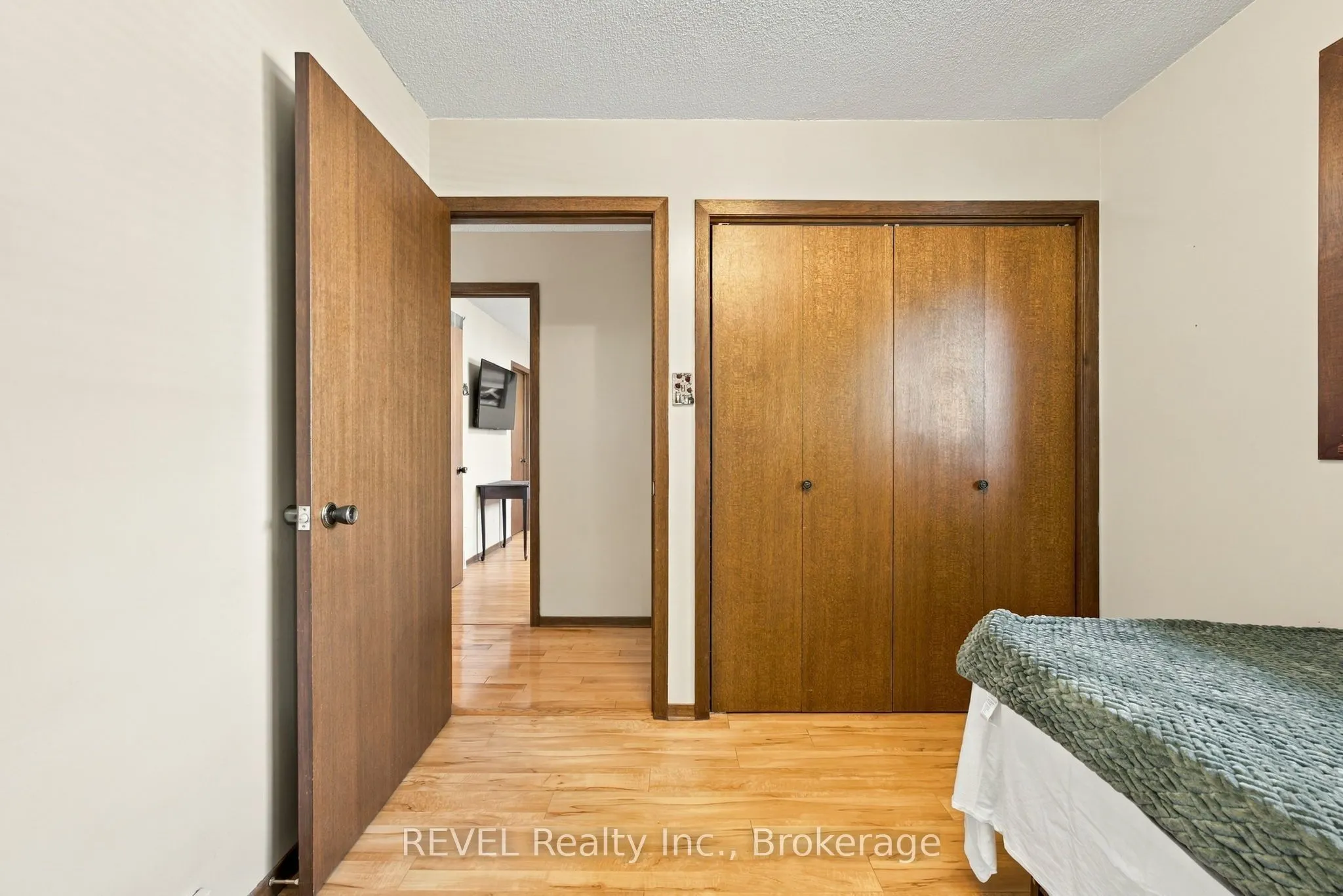10 Michelle Drive