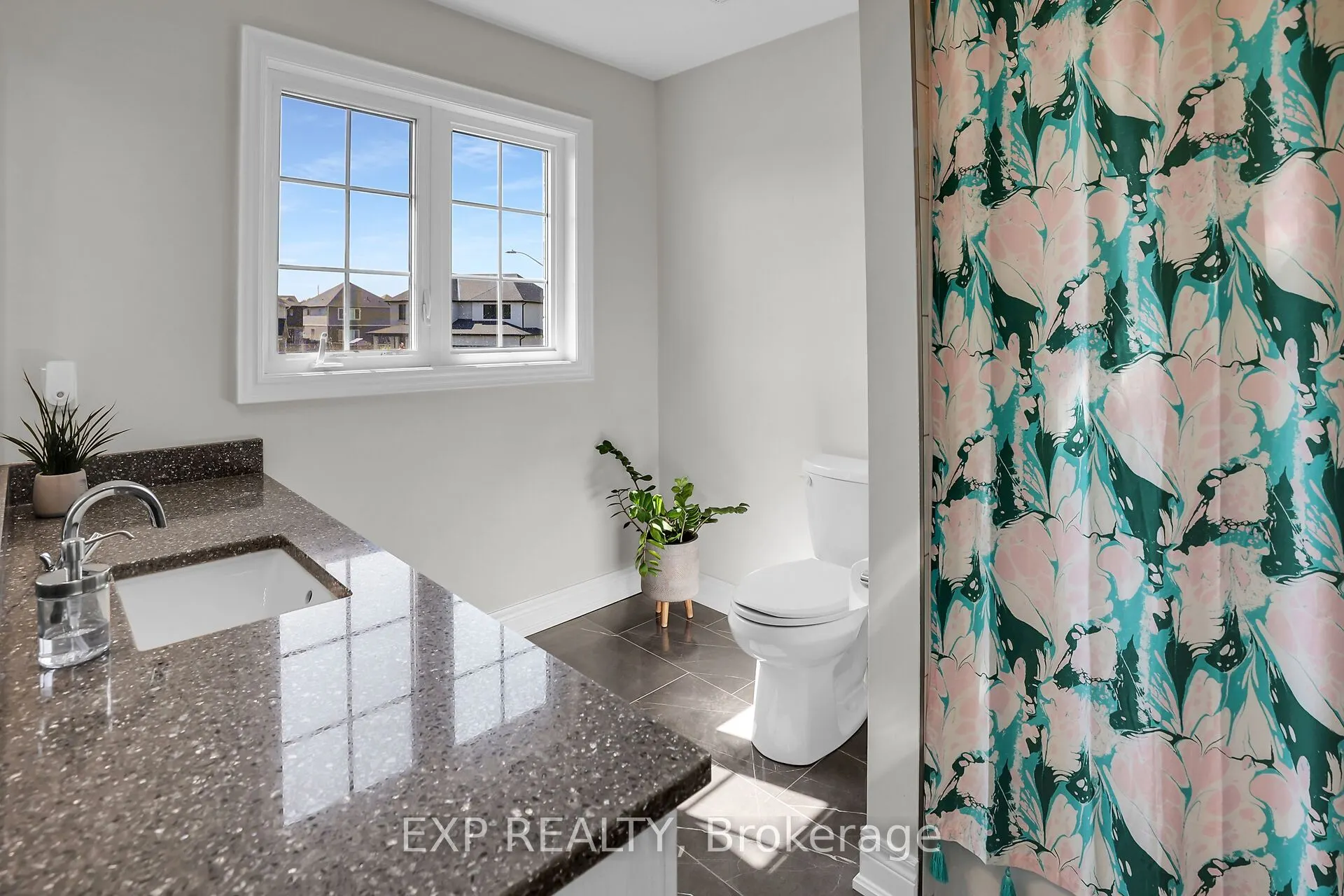 3608 Carolinia Court