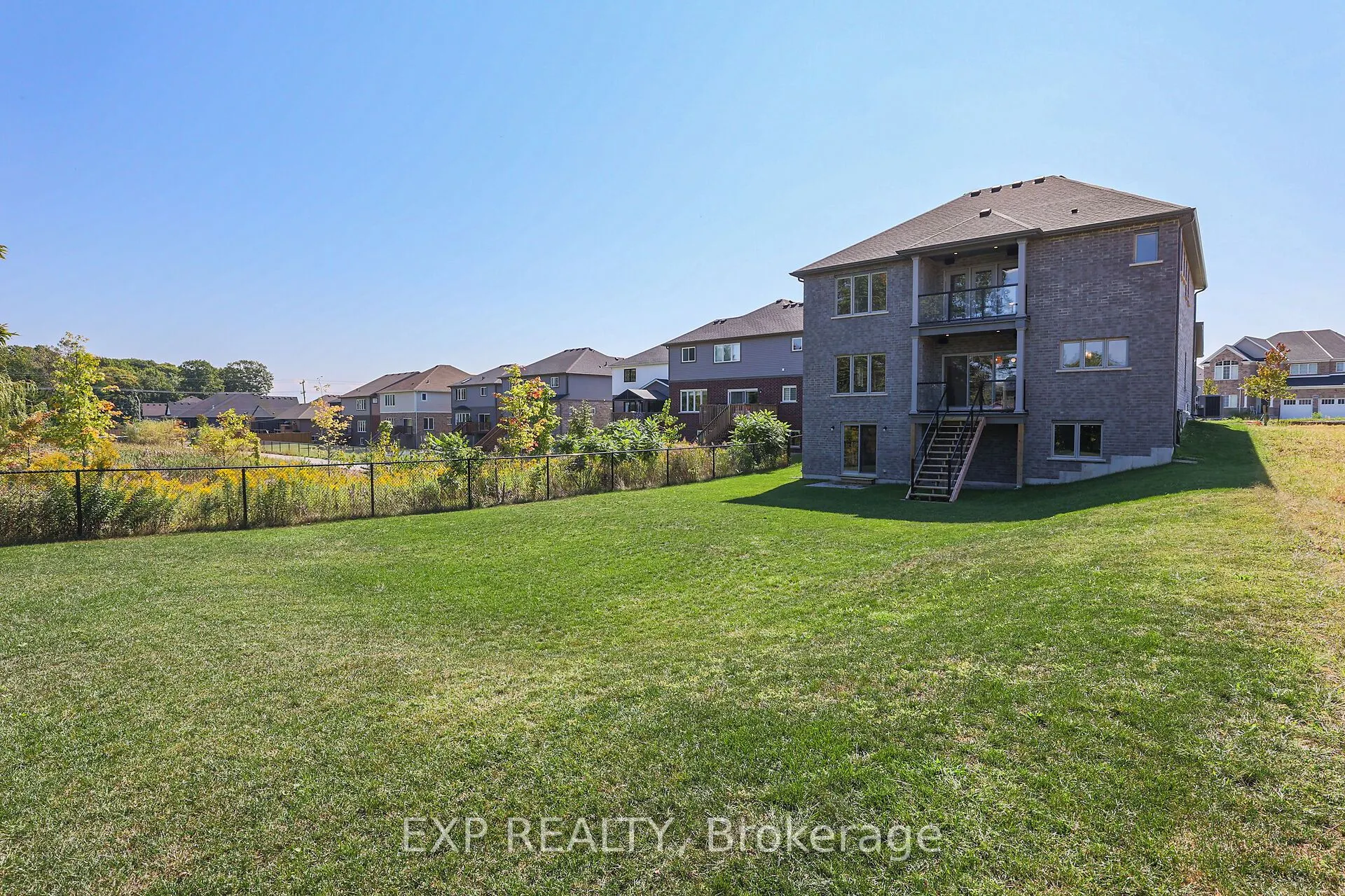 3608 Carolinia Court