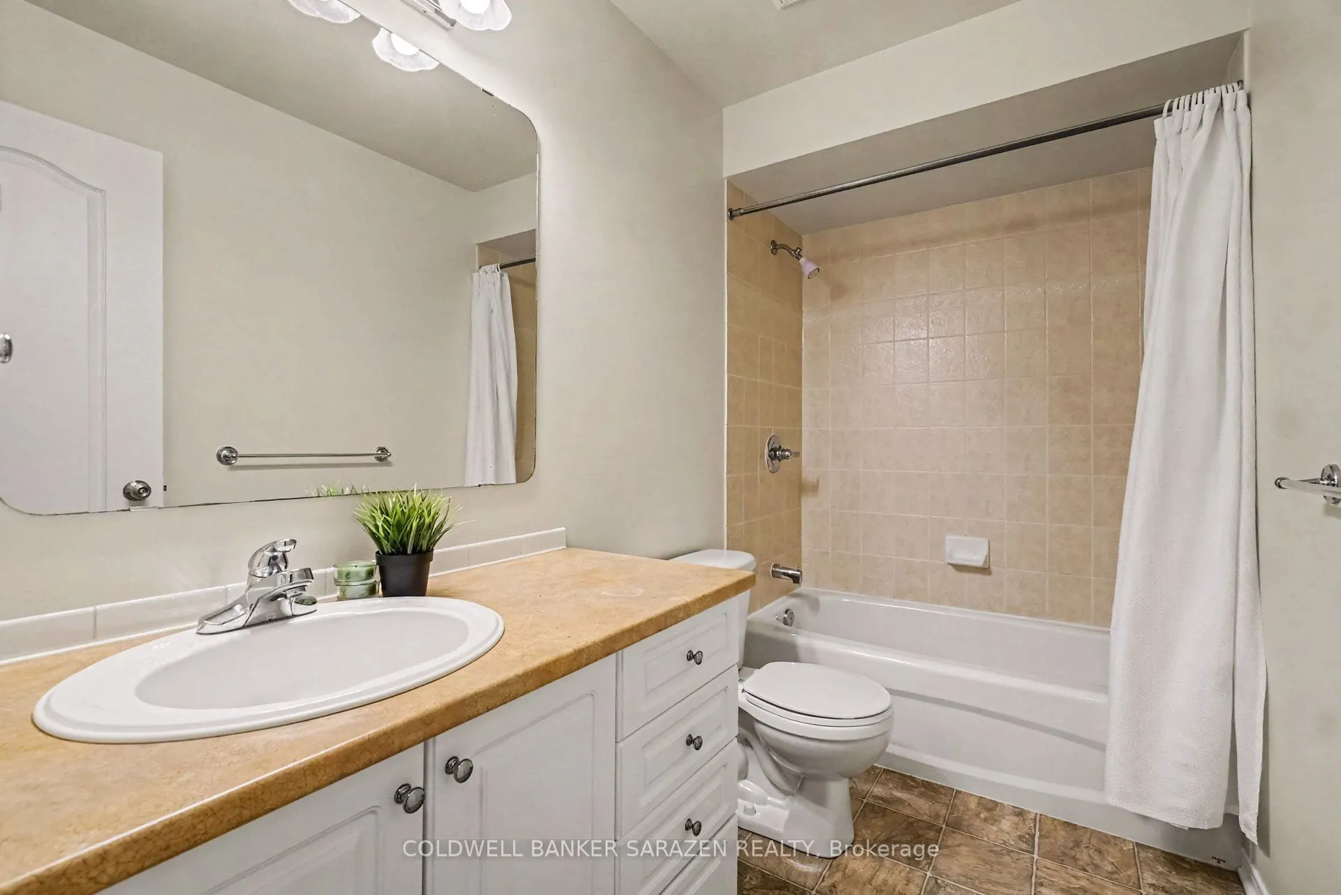5 Barnstone Drive