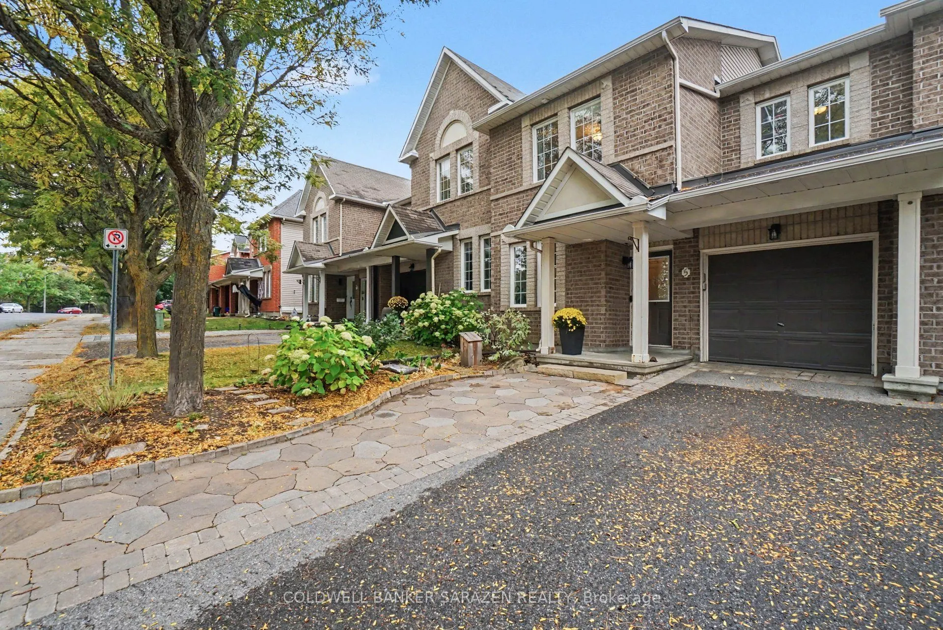 5 Barnstone Drive