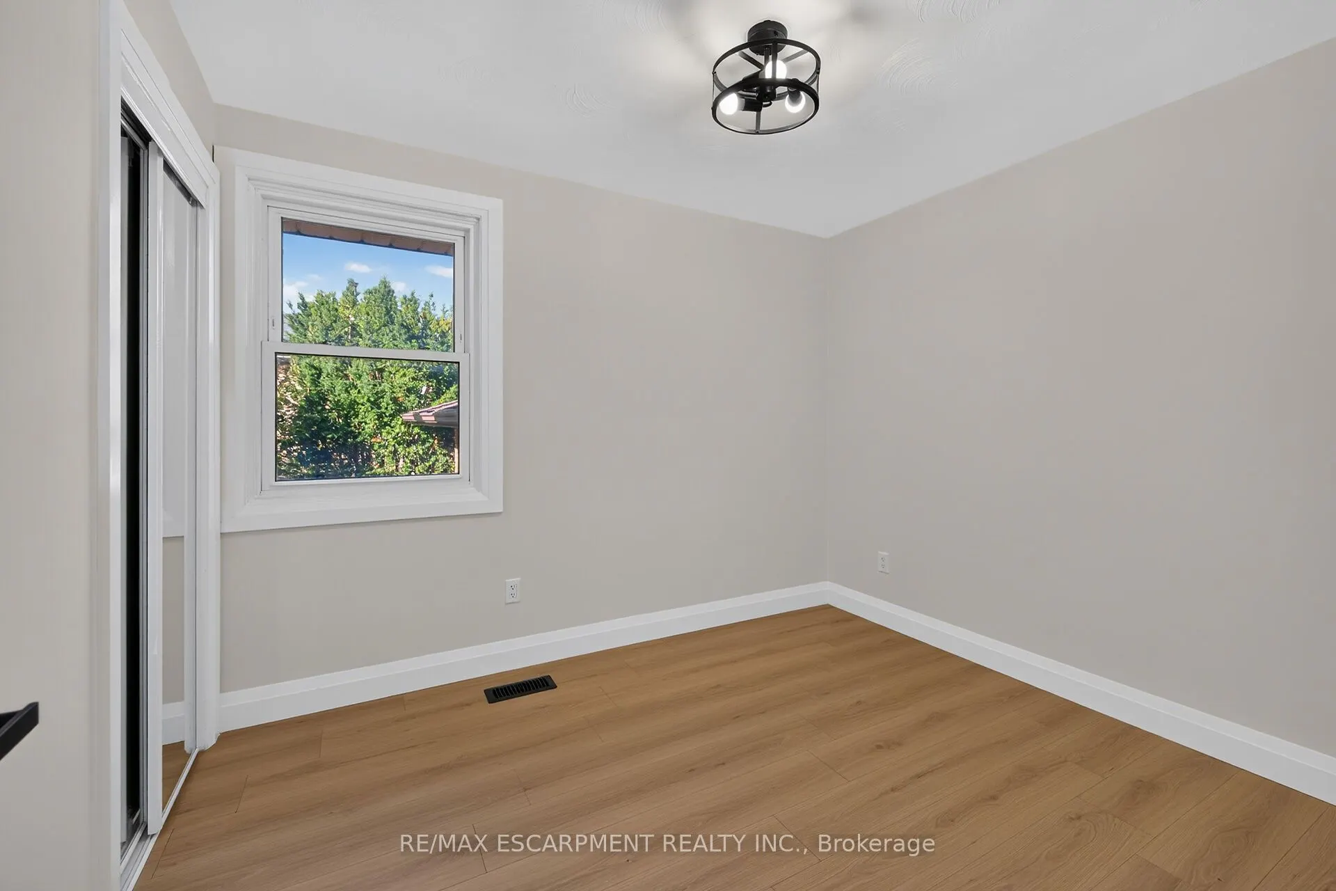 100 Marcella Crescent