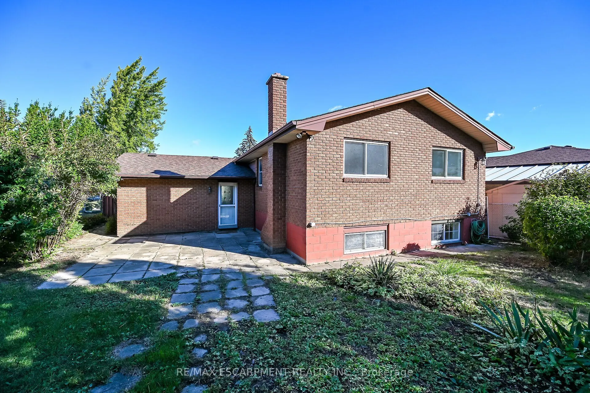 100 Marcella Crescent