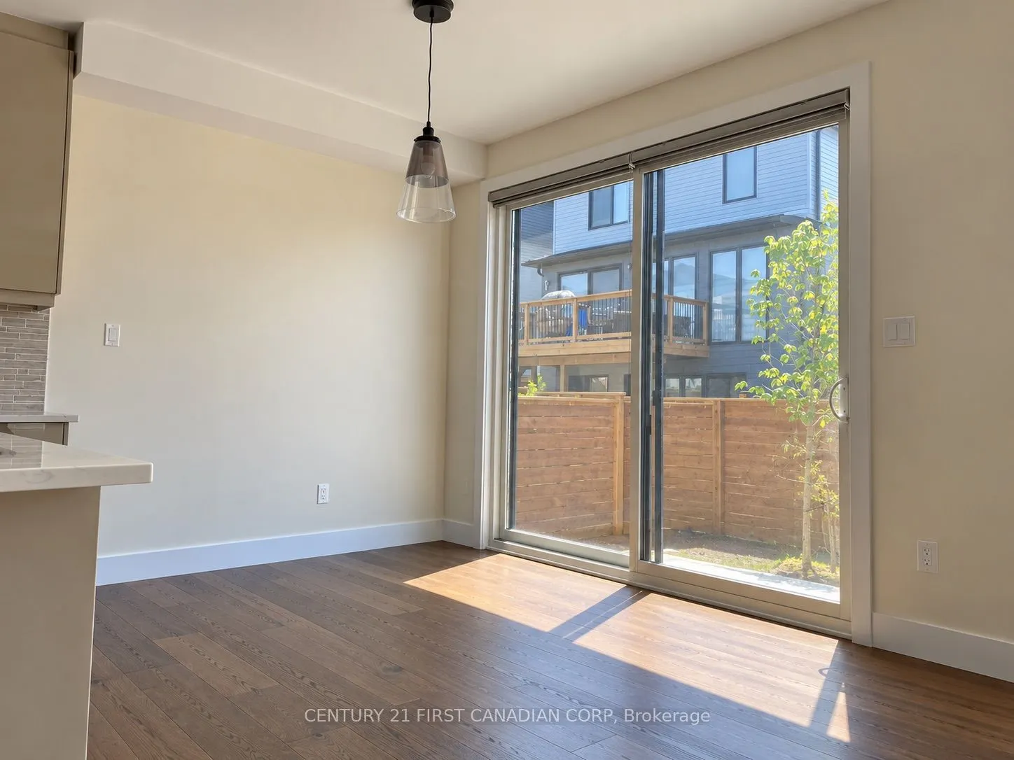 1820 Canvas Way #19