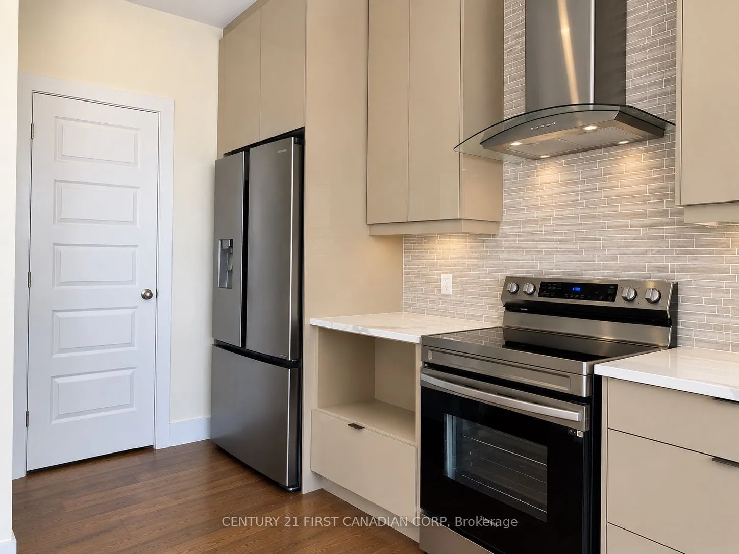 1820 Canvas Way #19