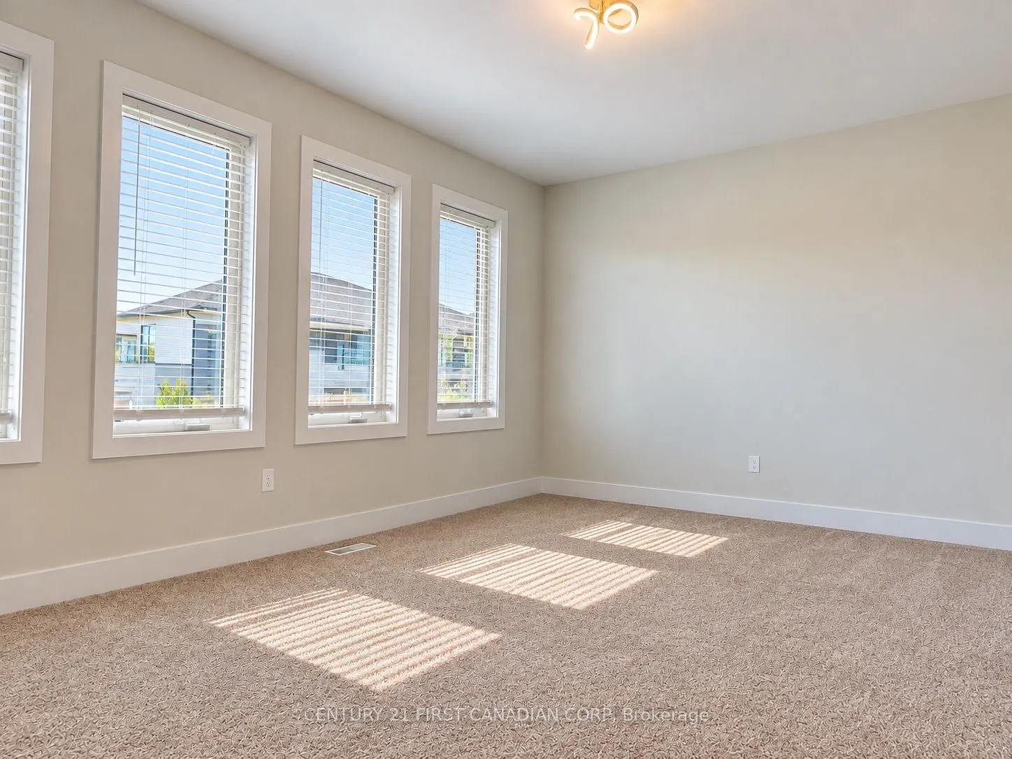 1820 Canvas Way #19