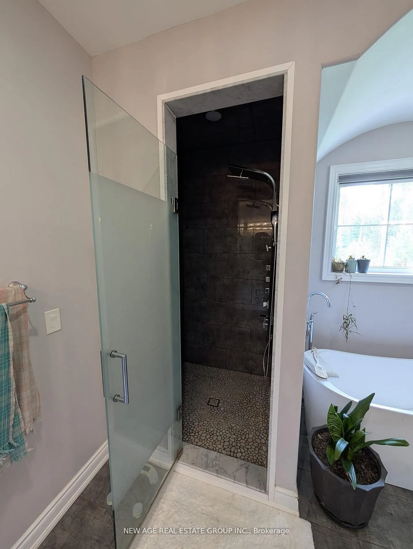 9031 Sideroad 17