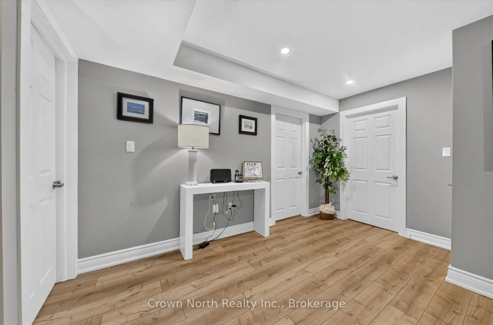 300 Richmond Street #35