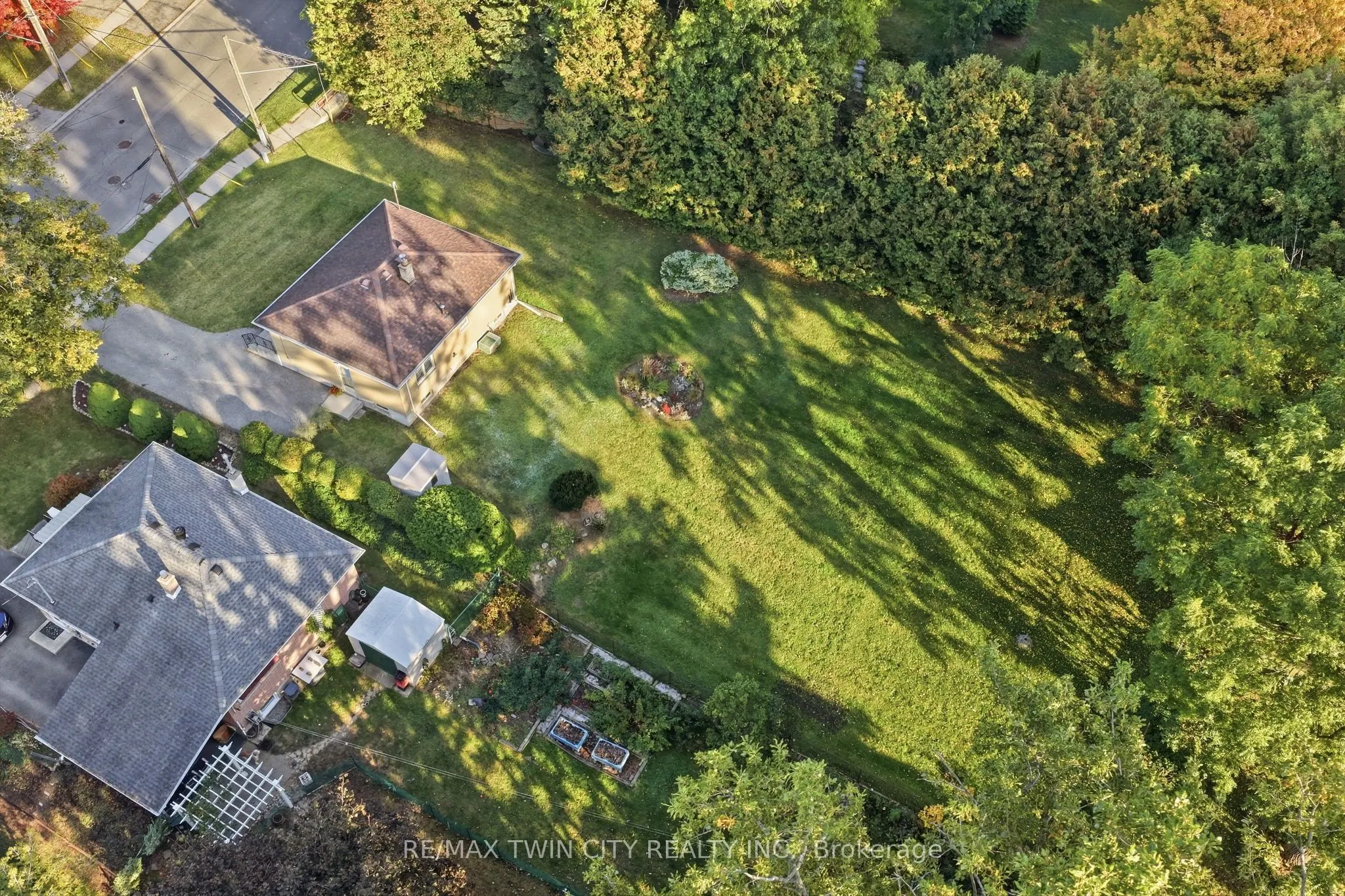 21 Hillcrest Avenue