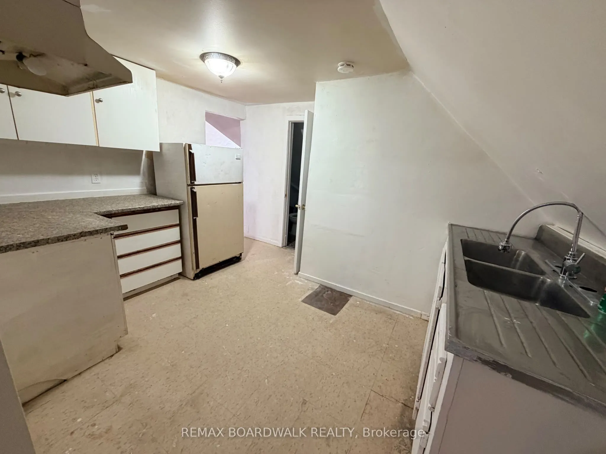205 FIRST Street E