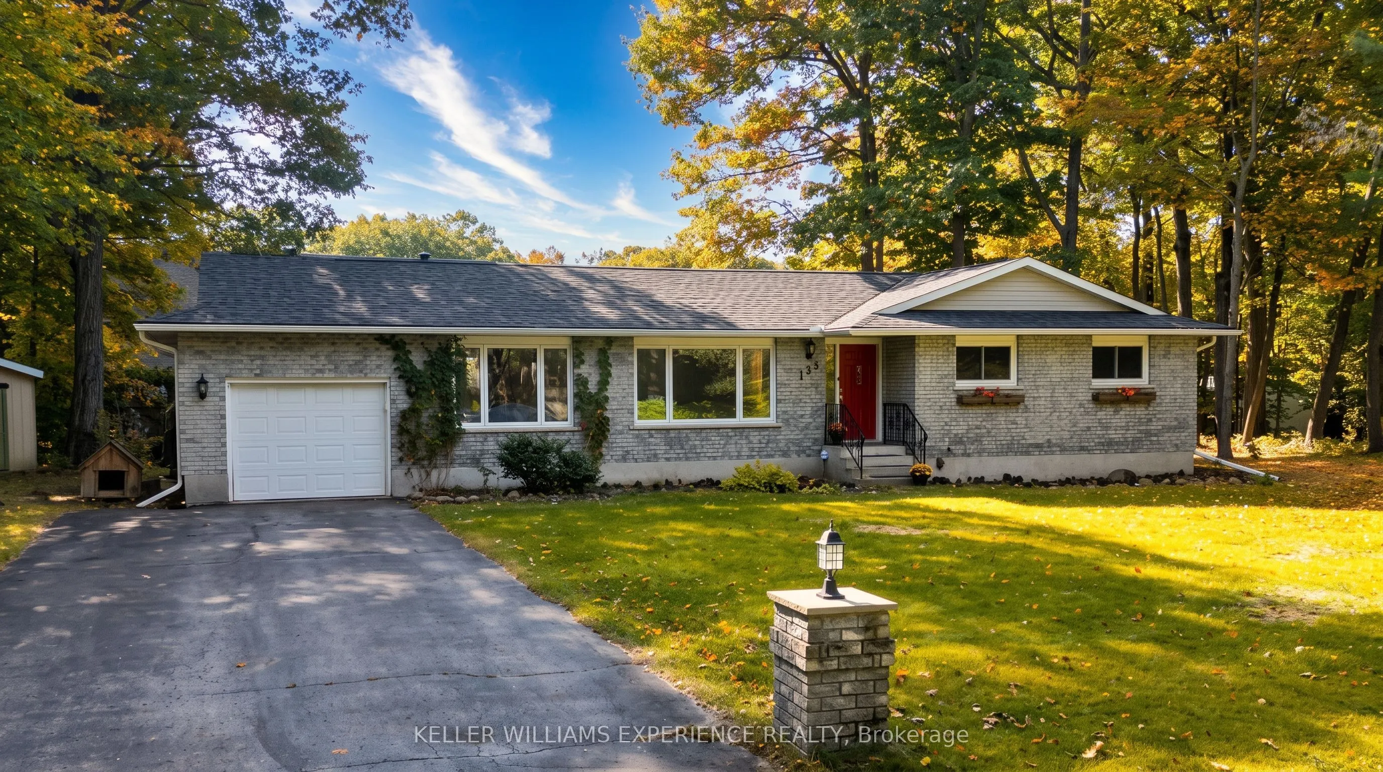 135 Catherine Street W